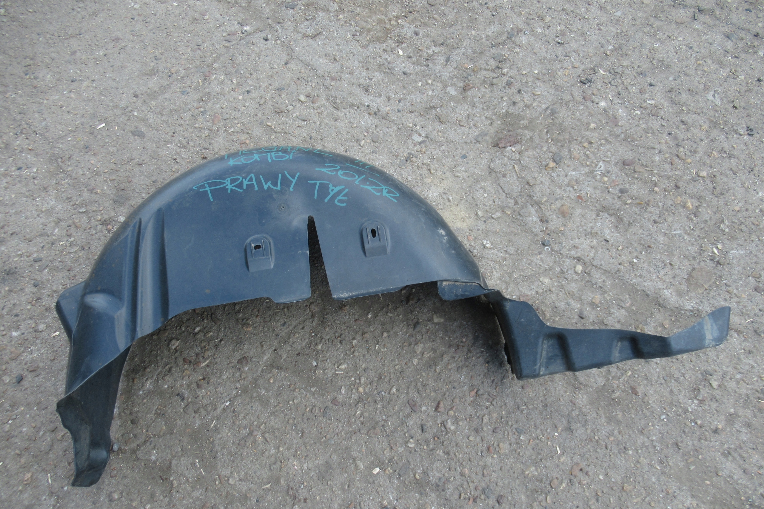 RENAULT MEGANE III mudguard right rear part KOMBI
