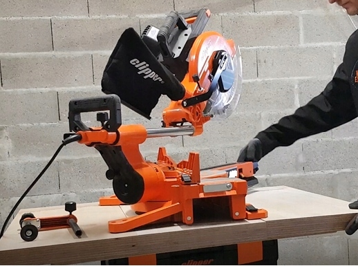 NORTON PIŁA UKOŚNA UKOŚNICA 1800W CWM 216 216MM EAN (GTIN) 5450248774204