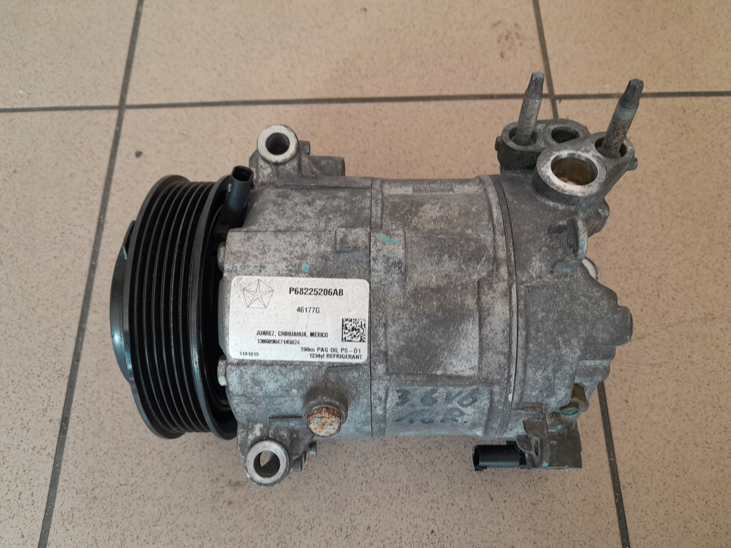 CHRYSLER PACIFICA 2017- 3.6 SPREZARKA P68225206AB