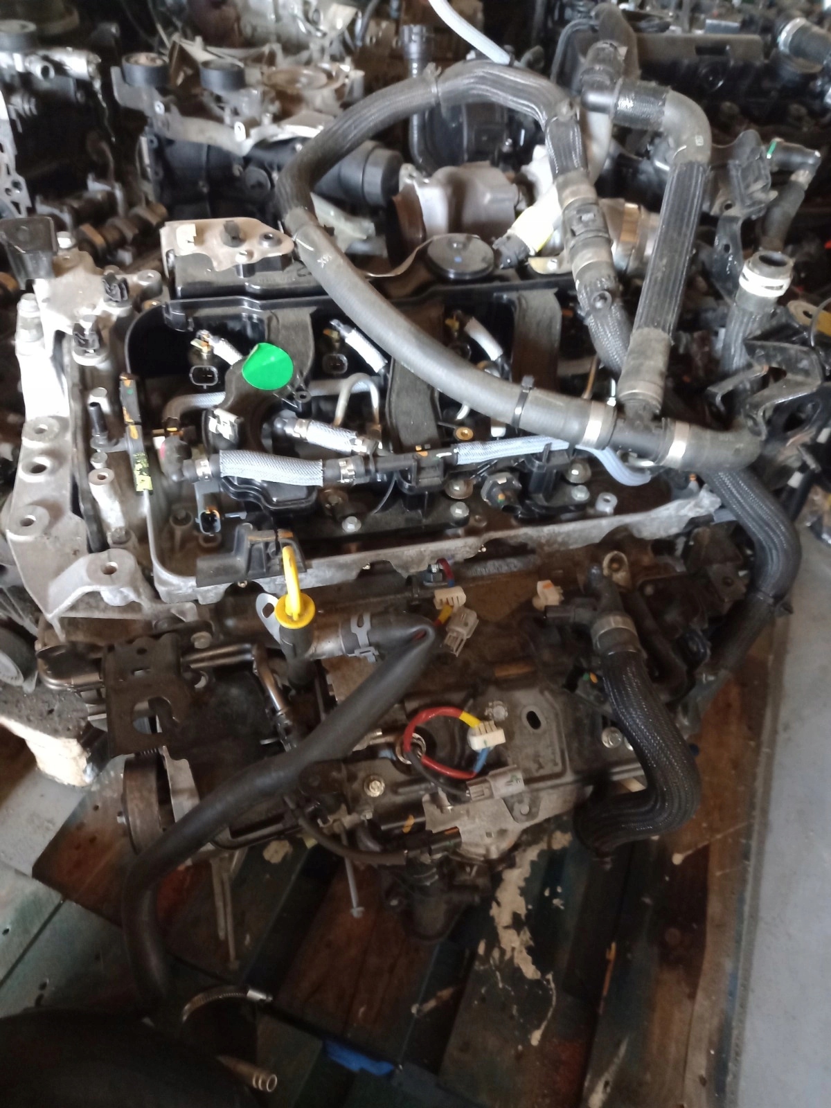 SILNIK RENAULT TRAFIC III VIVARO,NV300 2.0 DCI M9R