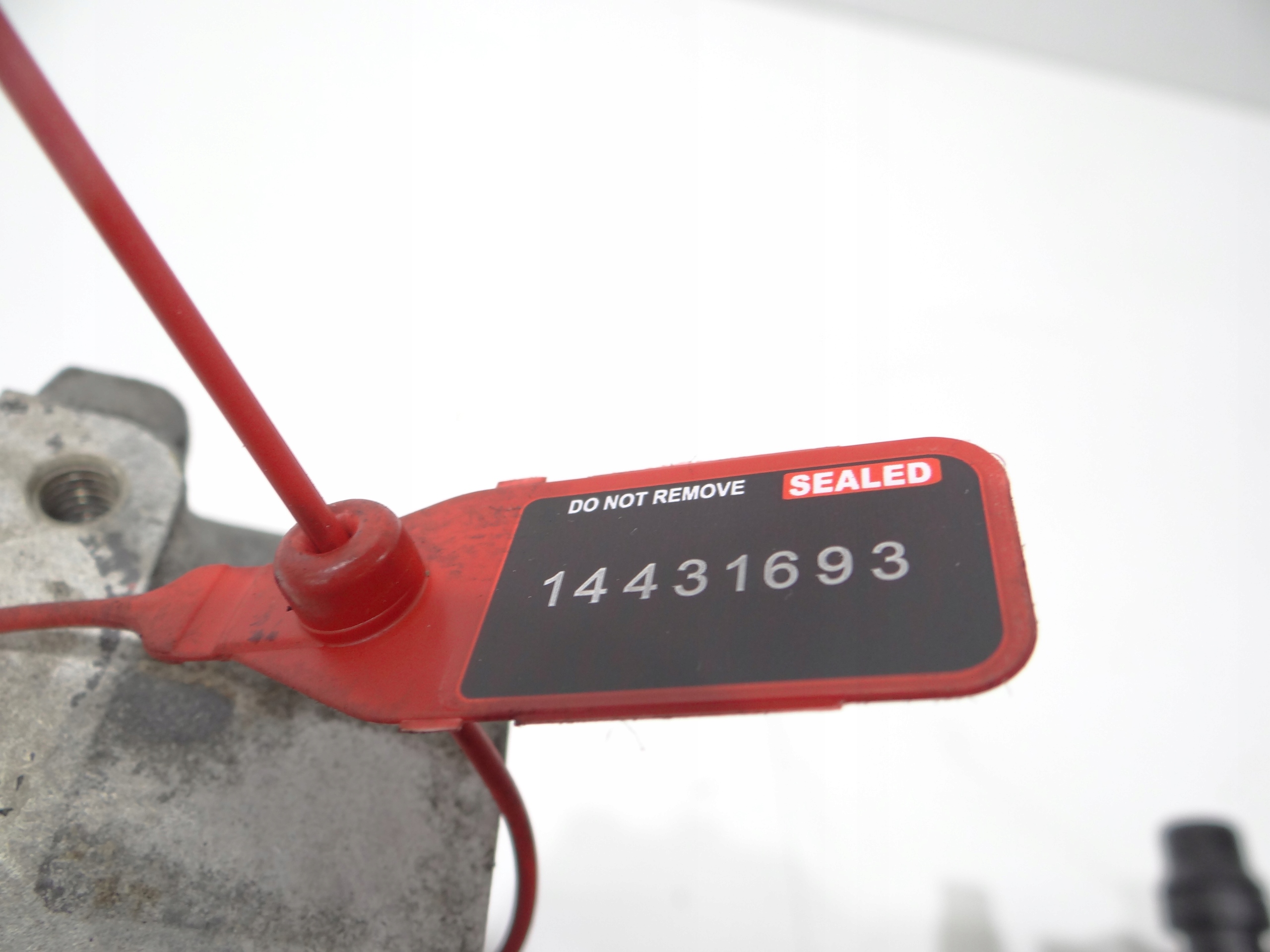 BLOK SILNIKA MINI R60 N47 OE 7823029 Producent części BMW OE