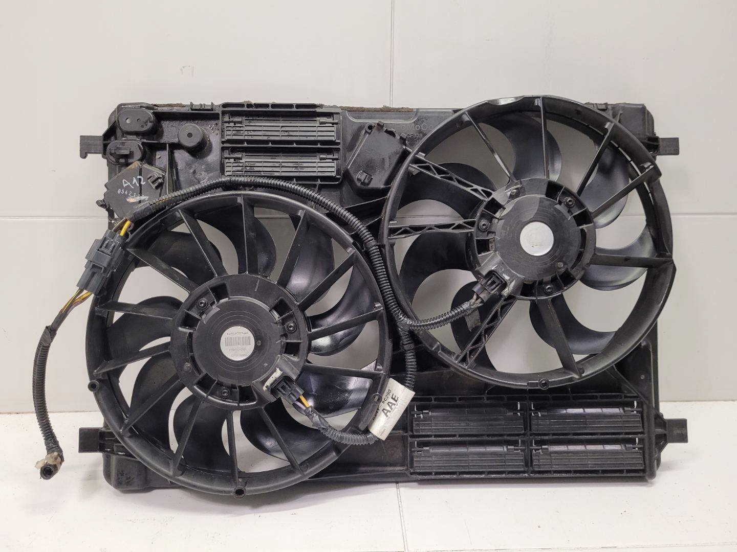 ventilátor chladiče Ford Kuga 2 2016 EJ73-8C607-AG