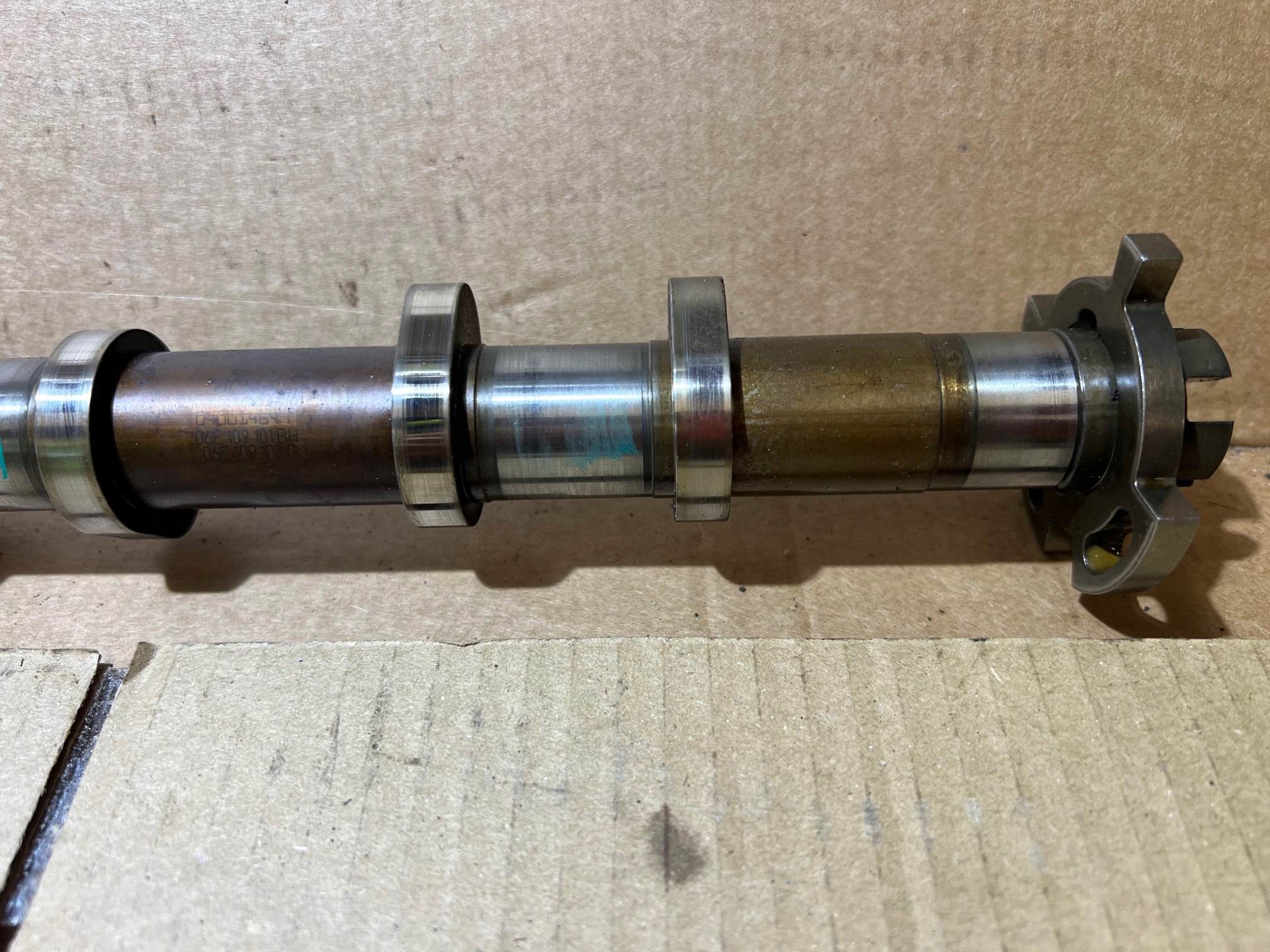 AUDI A8 D4 3.0 TFSI CTU Arbre à cames 06E109101BH 06E109103G