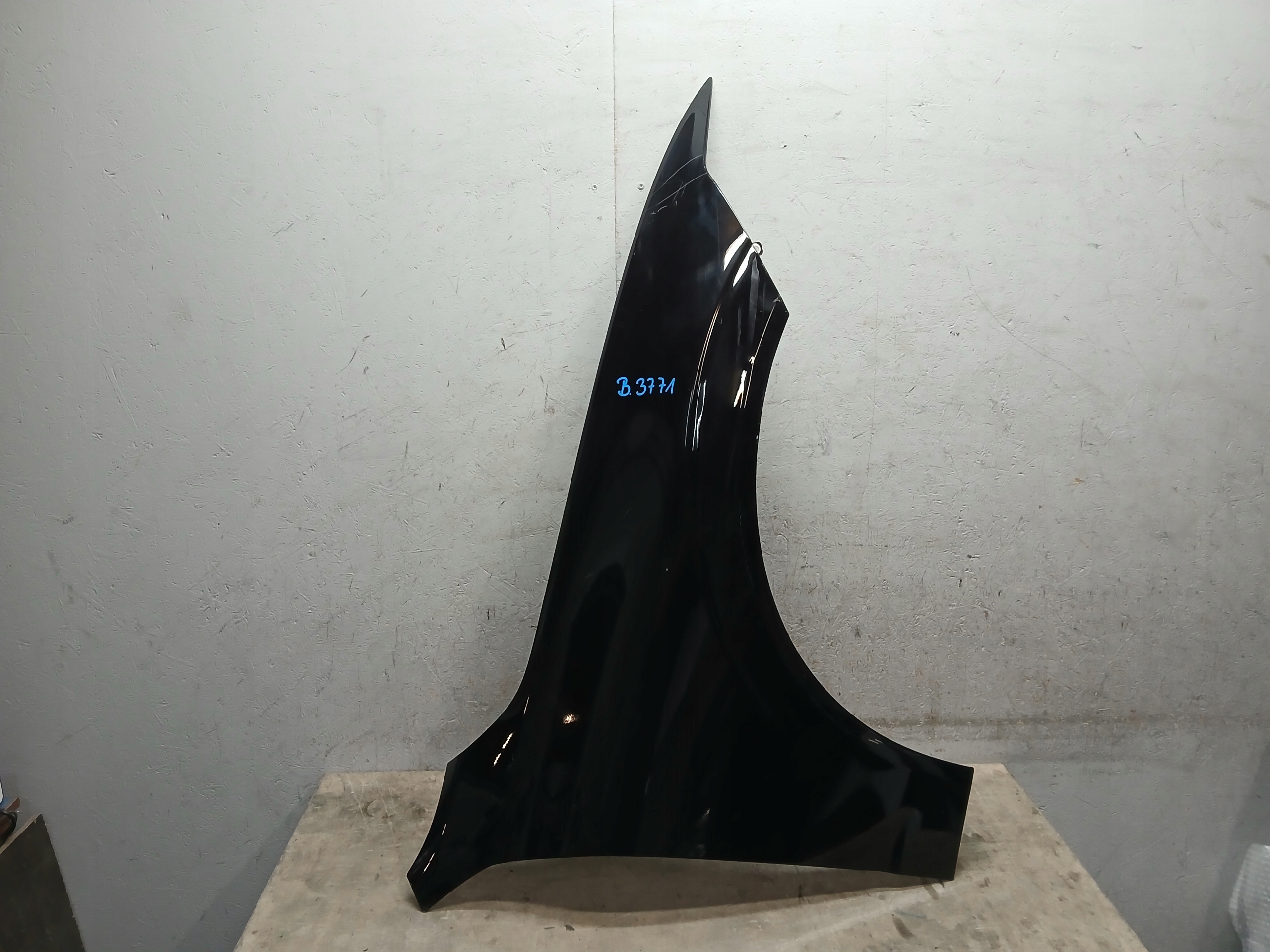 fender front right VOLVO XC60 XC-60 XC 60 II 2