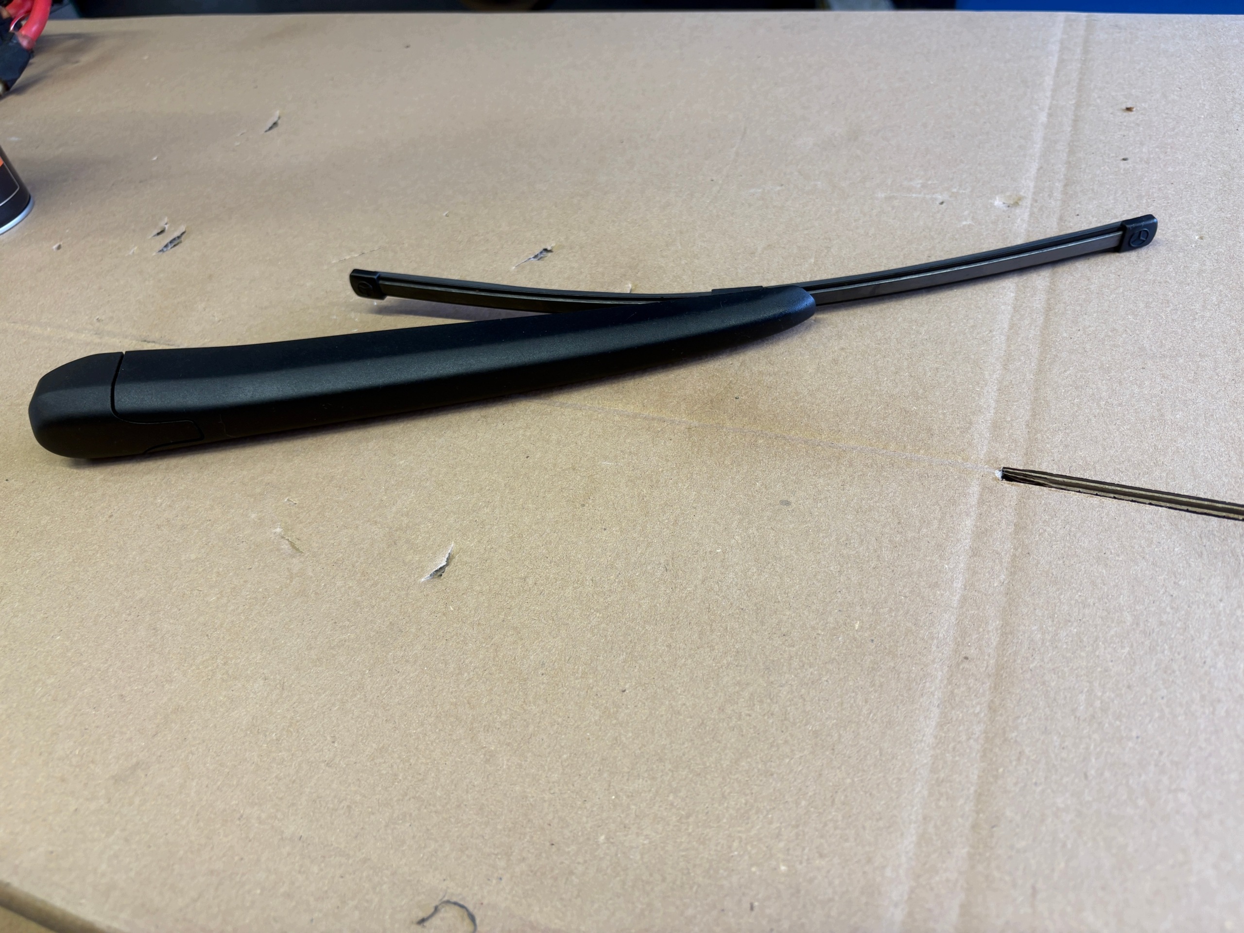MERCEDES A class W177 wiper arm PORO rear part