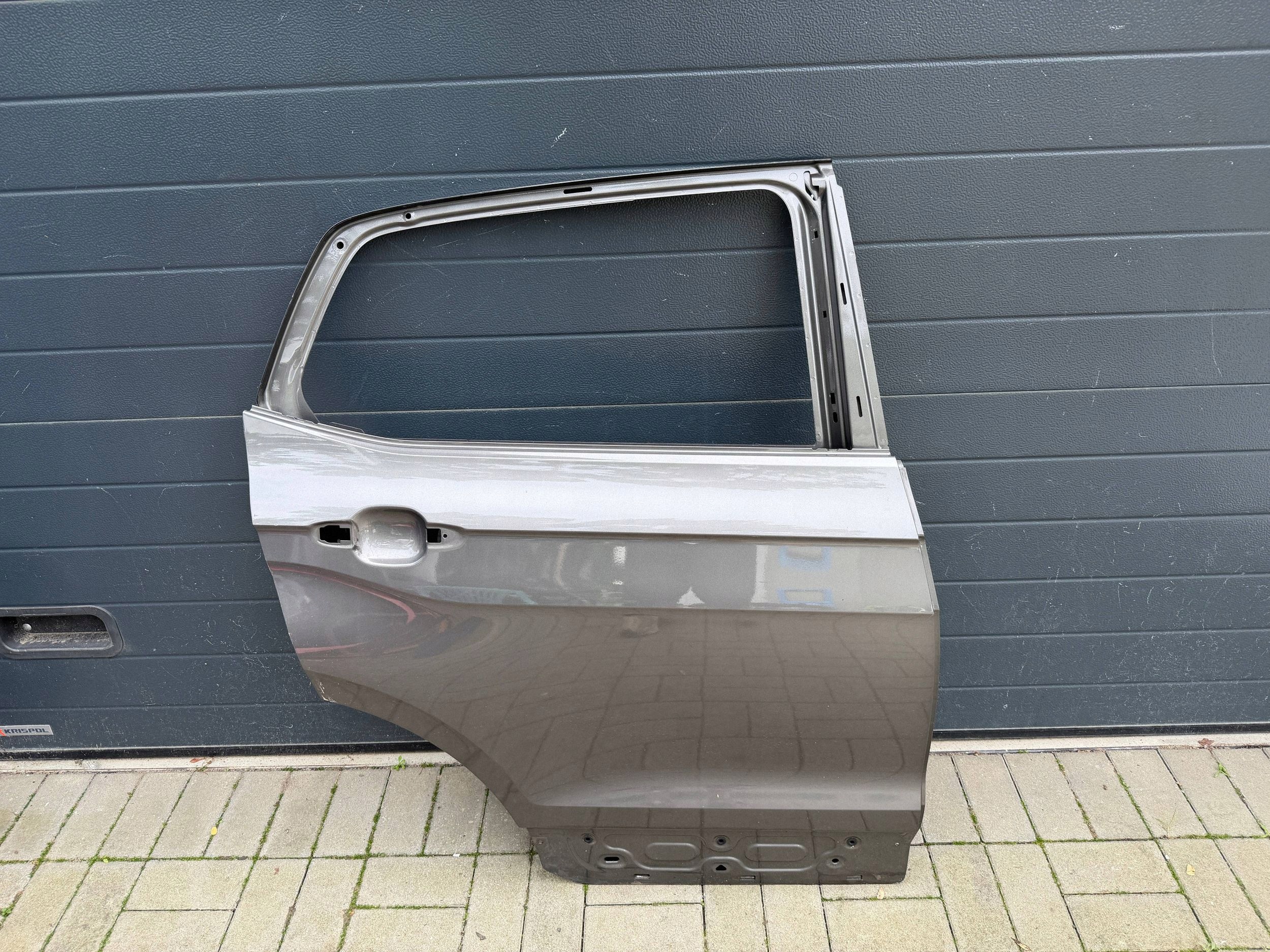 Vw T-cross 2GM door rear part right rear. right
