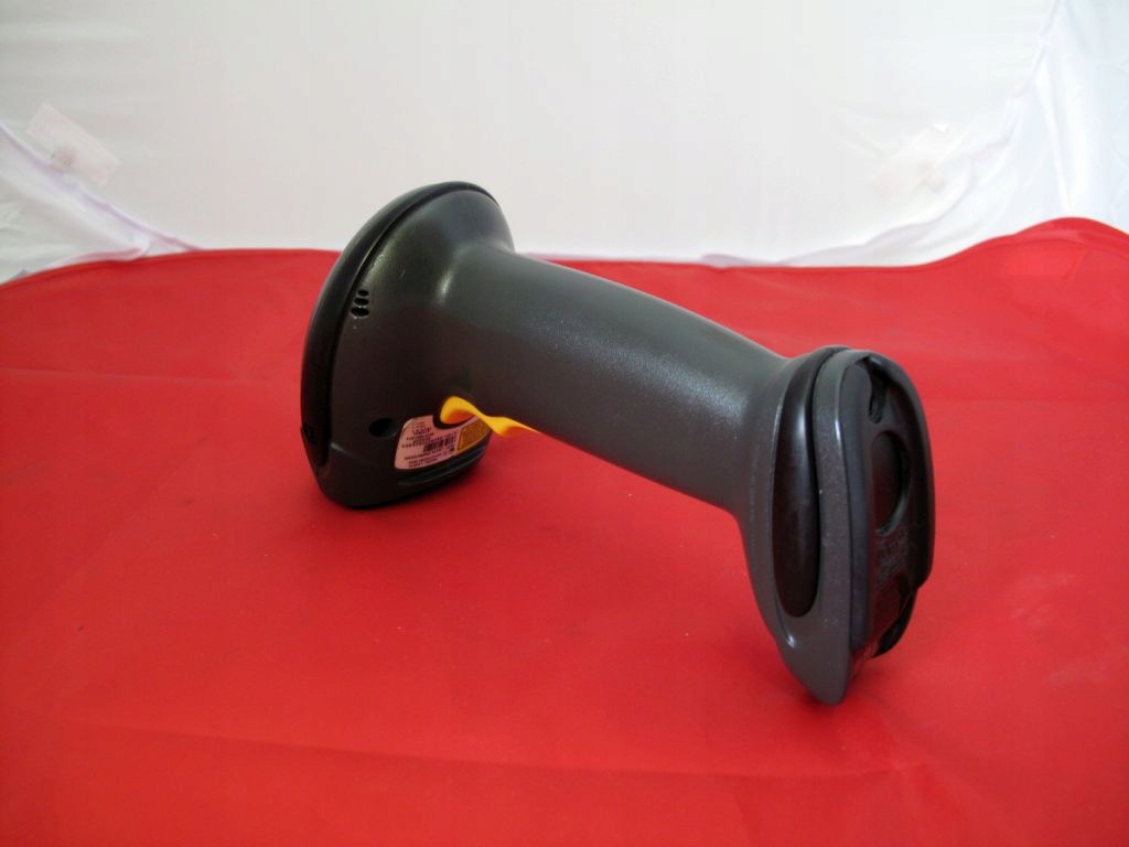 CZYTNIK SKANER KODÓW SYMBOL LS4278 + STACJA 1D USB Model LS4278