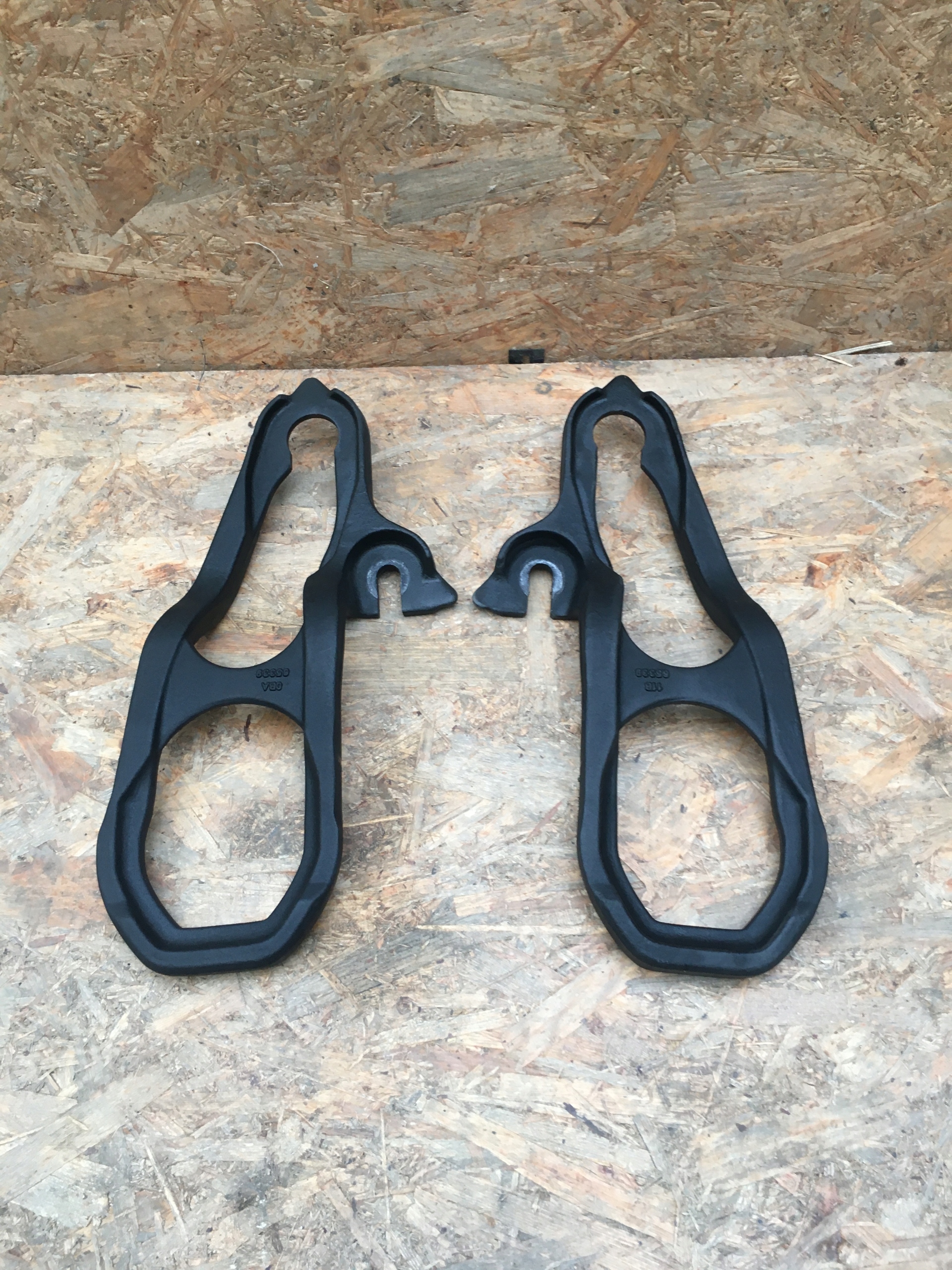 DODGE RAM TRX 1500 HAK HAKI UCHO HOLOWNICZE