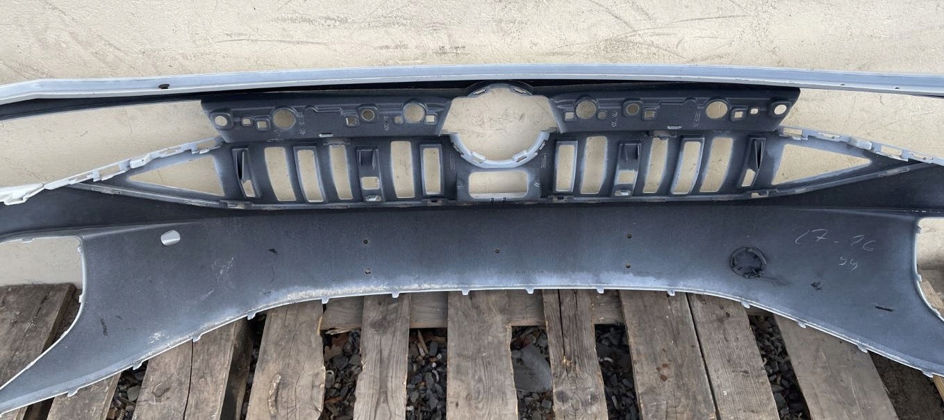 VW ID4 ID.4 2020- nárazník předek přední 11A807221