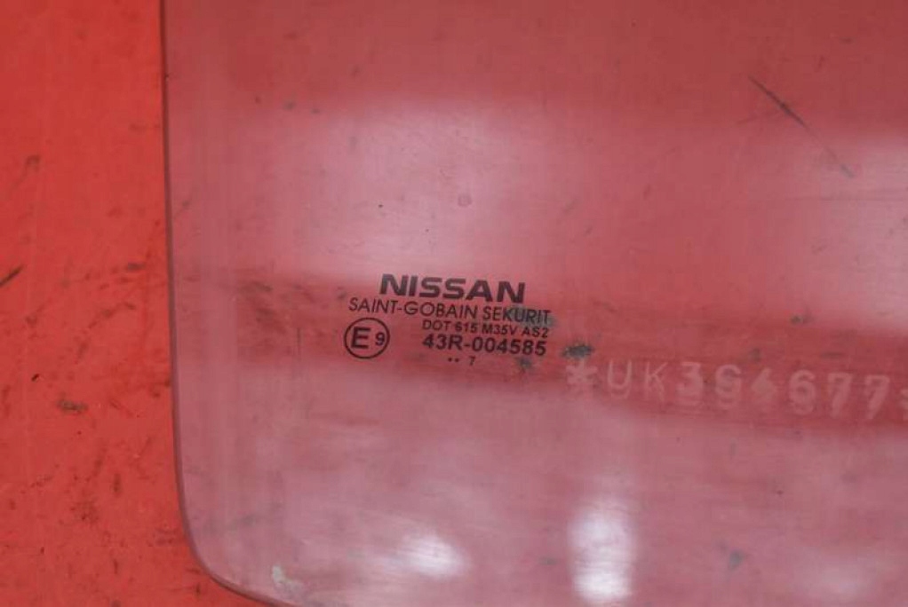 window side right front front NISSAN TIIDA sedan 04-08