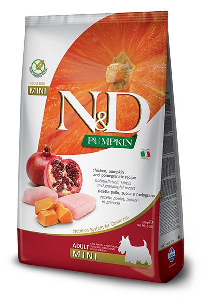 Levně Suché krmivo Farmina N&d Dog Pumpkin Kuře Granátové jablko Adult Mini 7 kg
