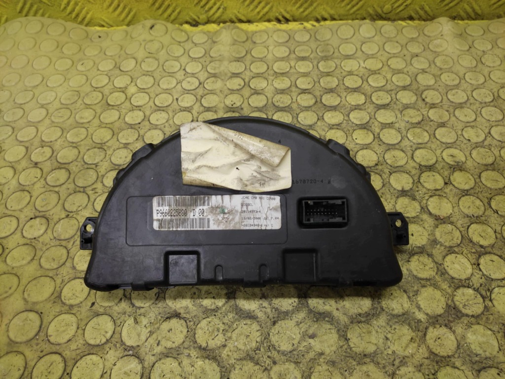 CITROEN C2 1.4 D dials P9660225880D