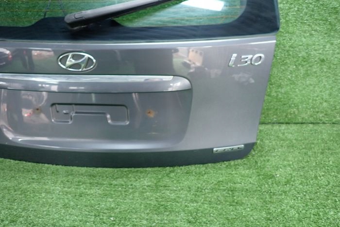 HYUNDAI I30 and KOMBI 07-12 boot doors rear part
