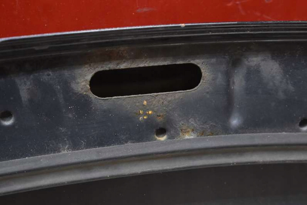 Cofano nero VW TOURAN 1 e LIFT 06-10