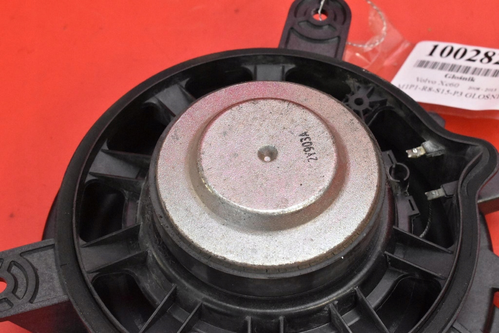 speaker right rear part 30657445 VOLVO XC60 1 and 08-13