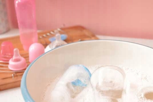 Dzidziuś Hipoalergiczny żel do mycia butelek 500 m Waga produktu z opakowaniem jednostkowym 0.6 kg