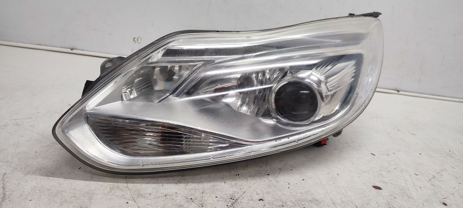 light front front left xenon Ford Focus MK3