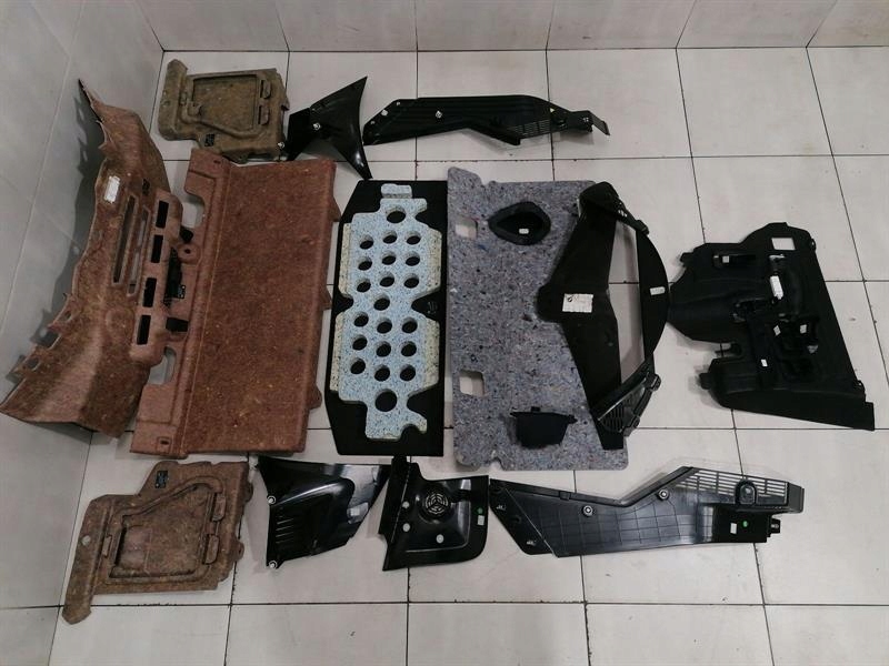 BMW i8 гибрид Cover 51477316269