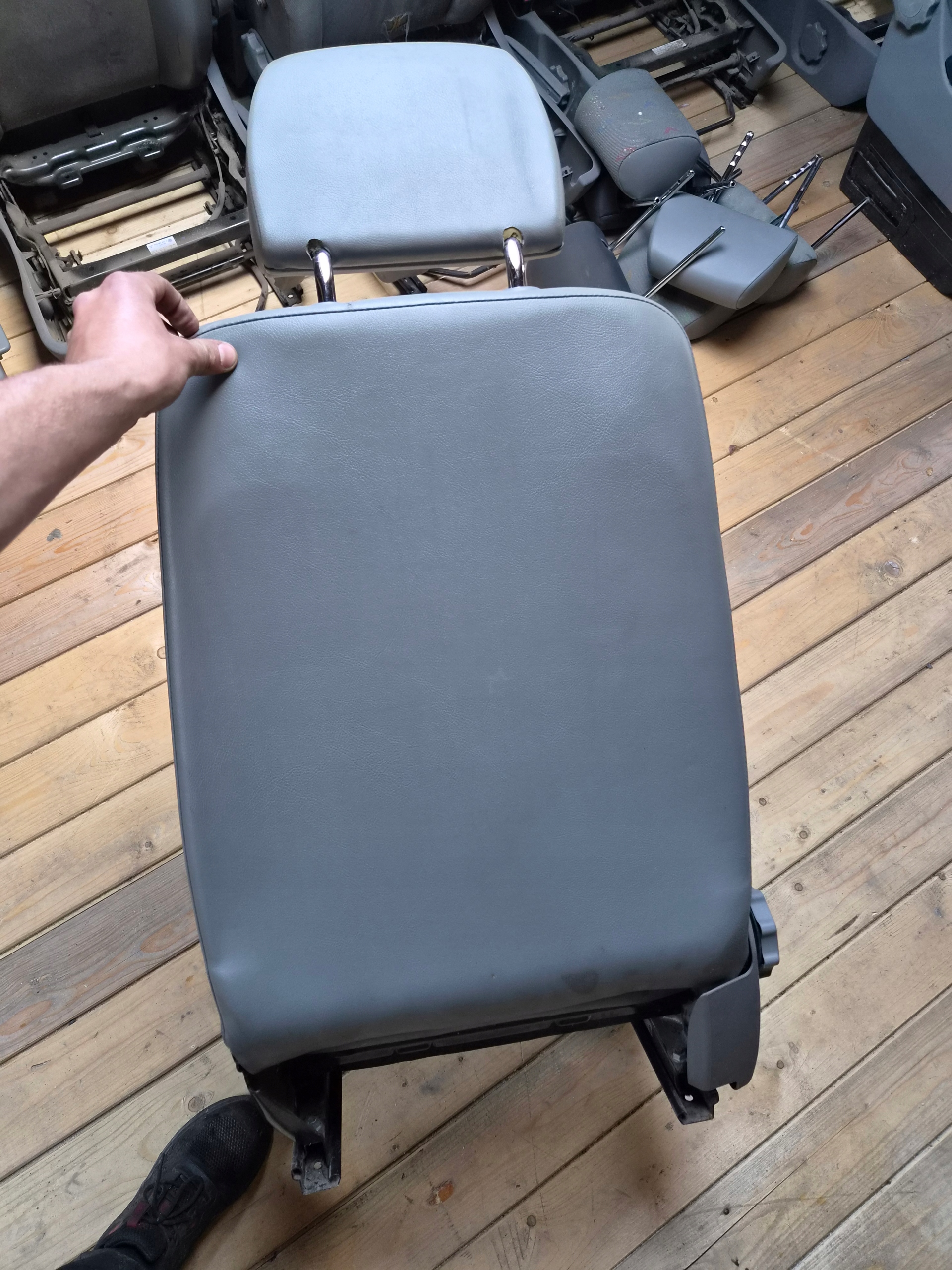 VW T5 T5 LIFT T6 seat front left driver´s/ kierowca leather