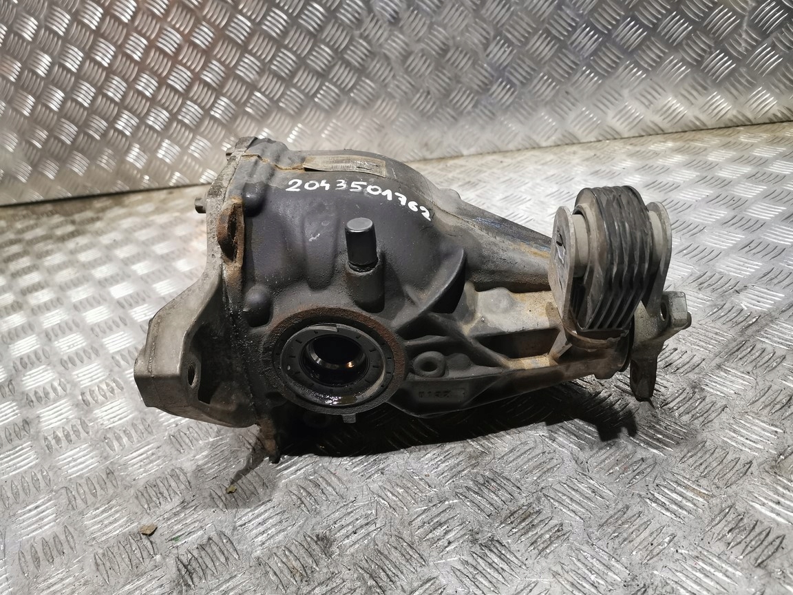 2043501762 - MERCEDES W205 седан дифференциал задний 3.07 BP A2043501762