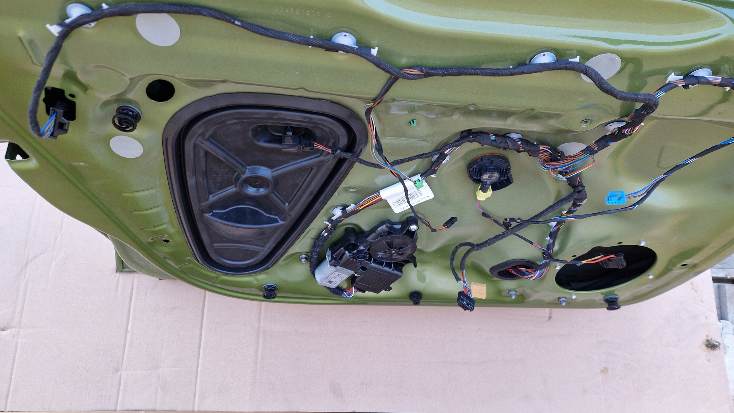 door VW TAIGO W colour LD6J as new original