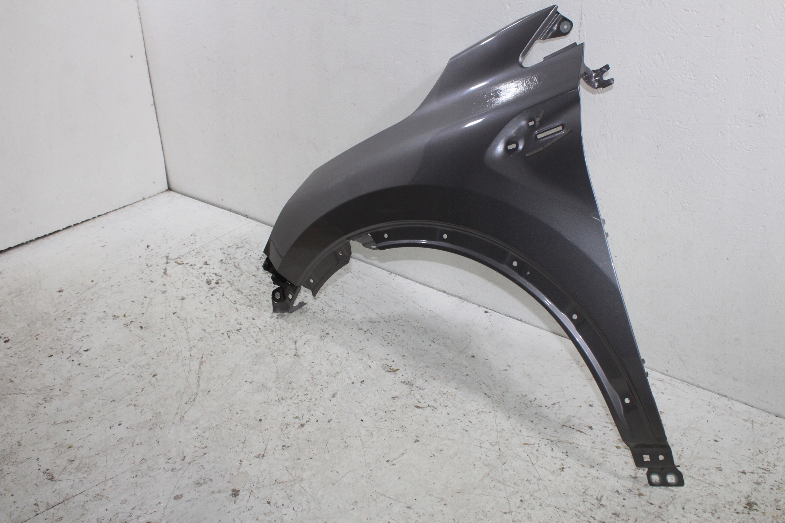 Renault Captur II fender left front front 631015069R