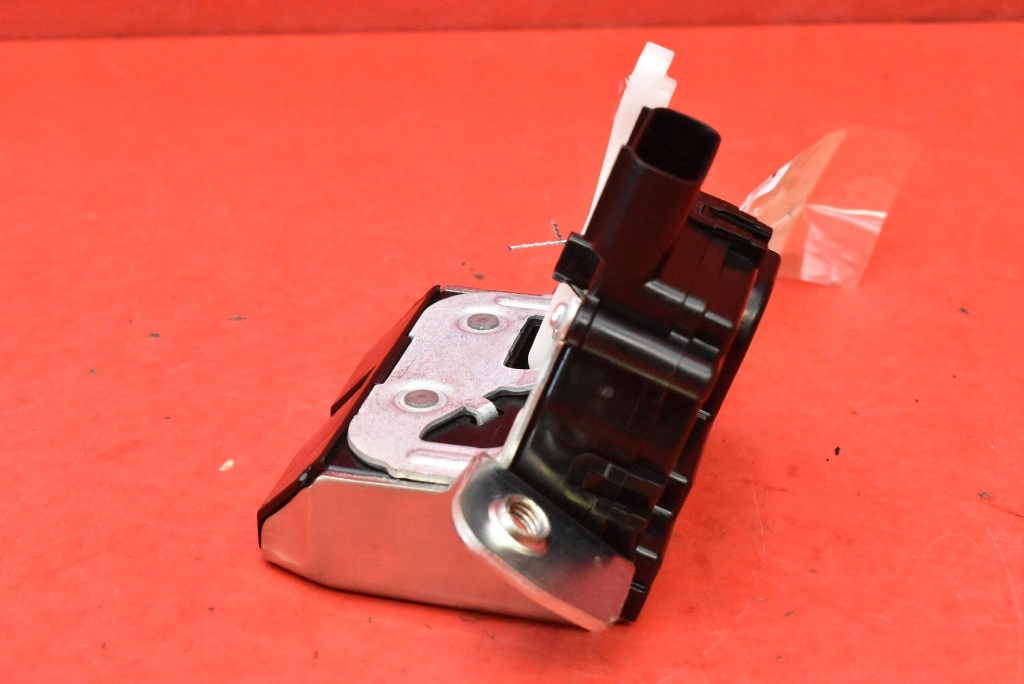 lock bonnet rear part boot KIA SPORTAGE 5 V 21-25