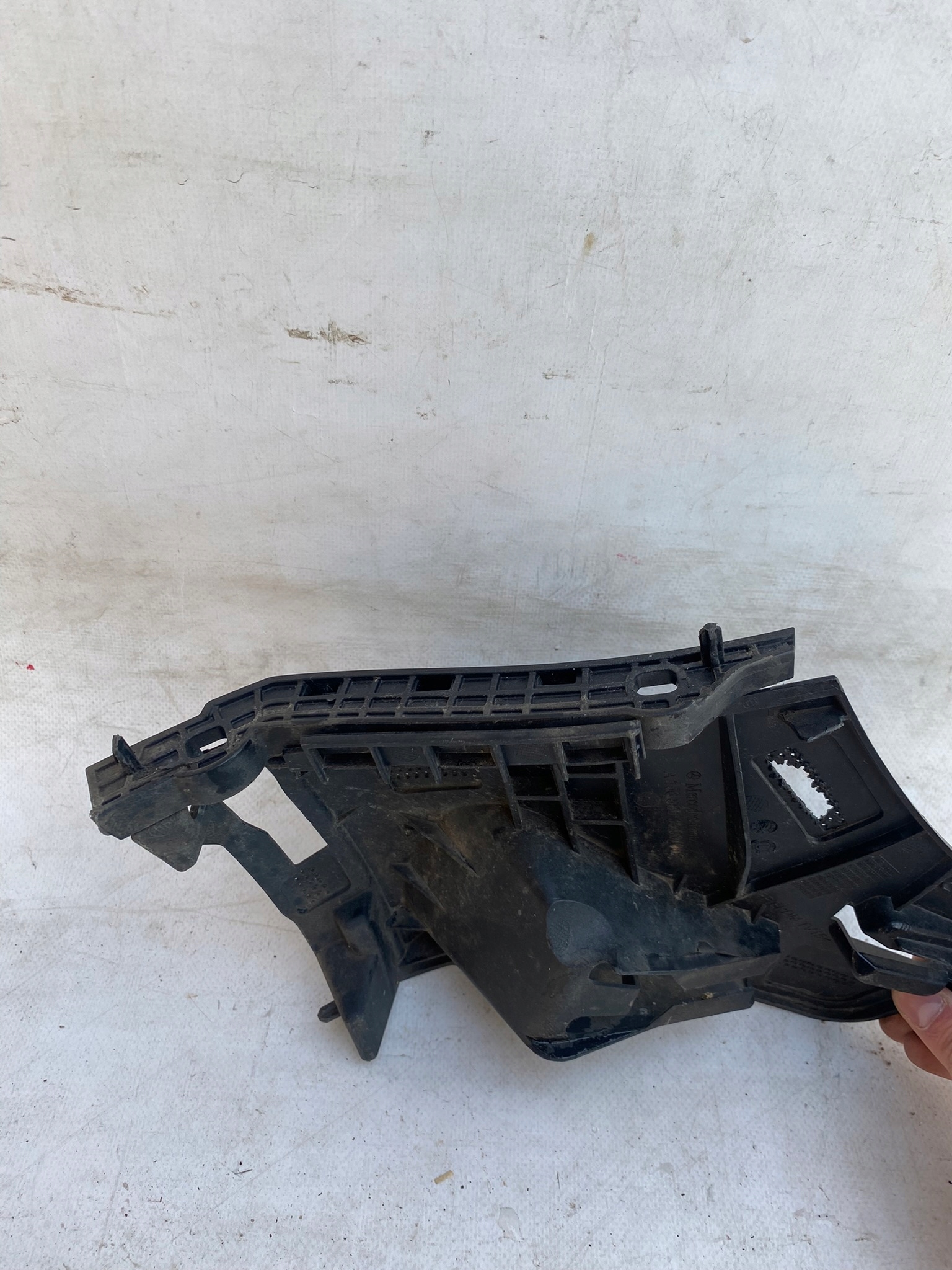 MERCEDES GLA W156 12- support holder of a bumper left front A1568853900