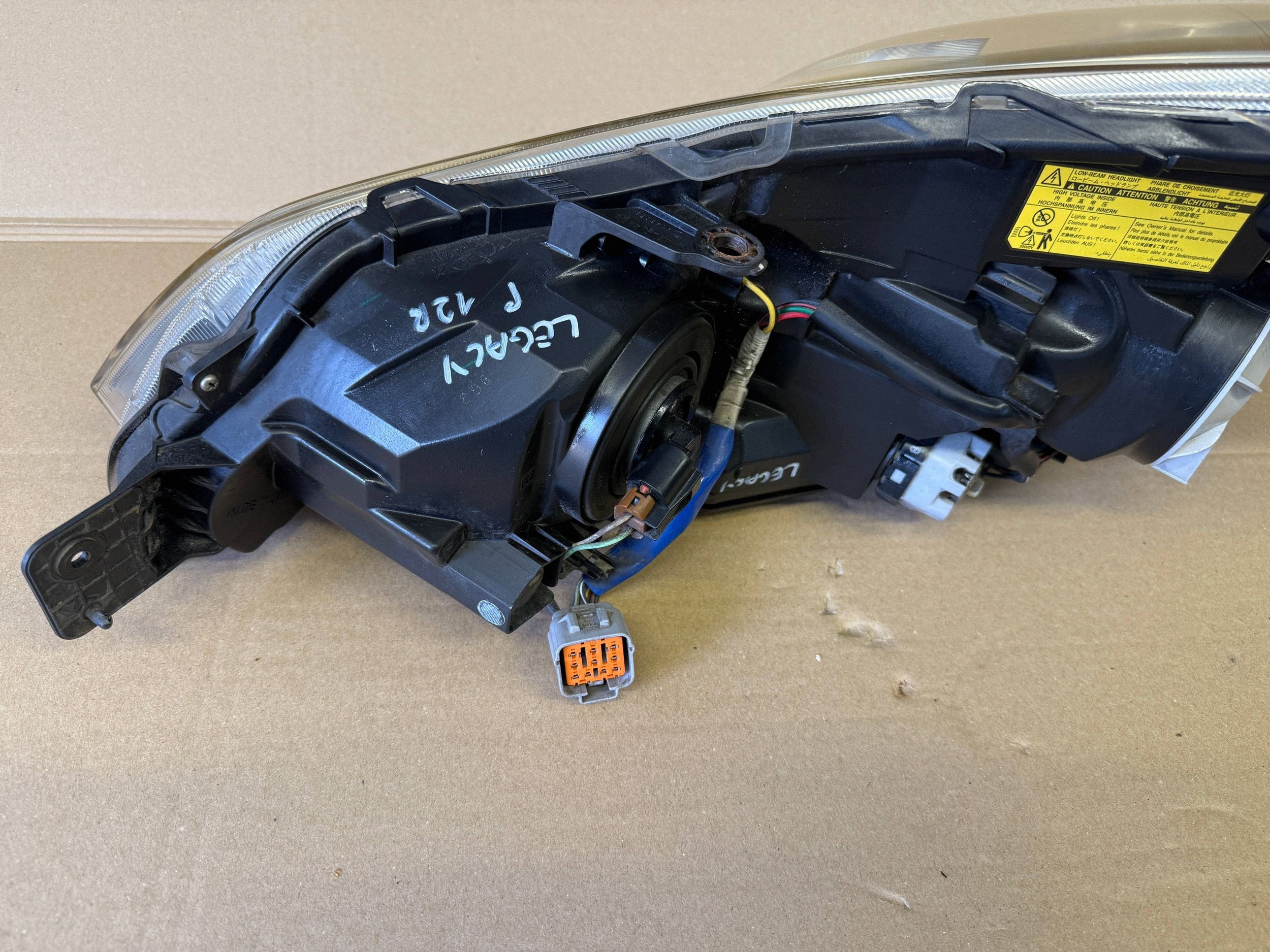 SUBARU LEGACY V light front front right XENON complete 100-20064