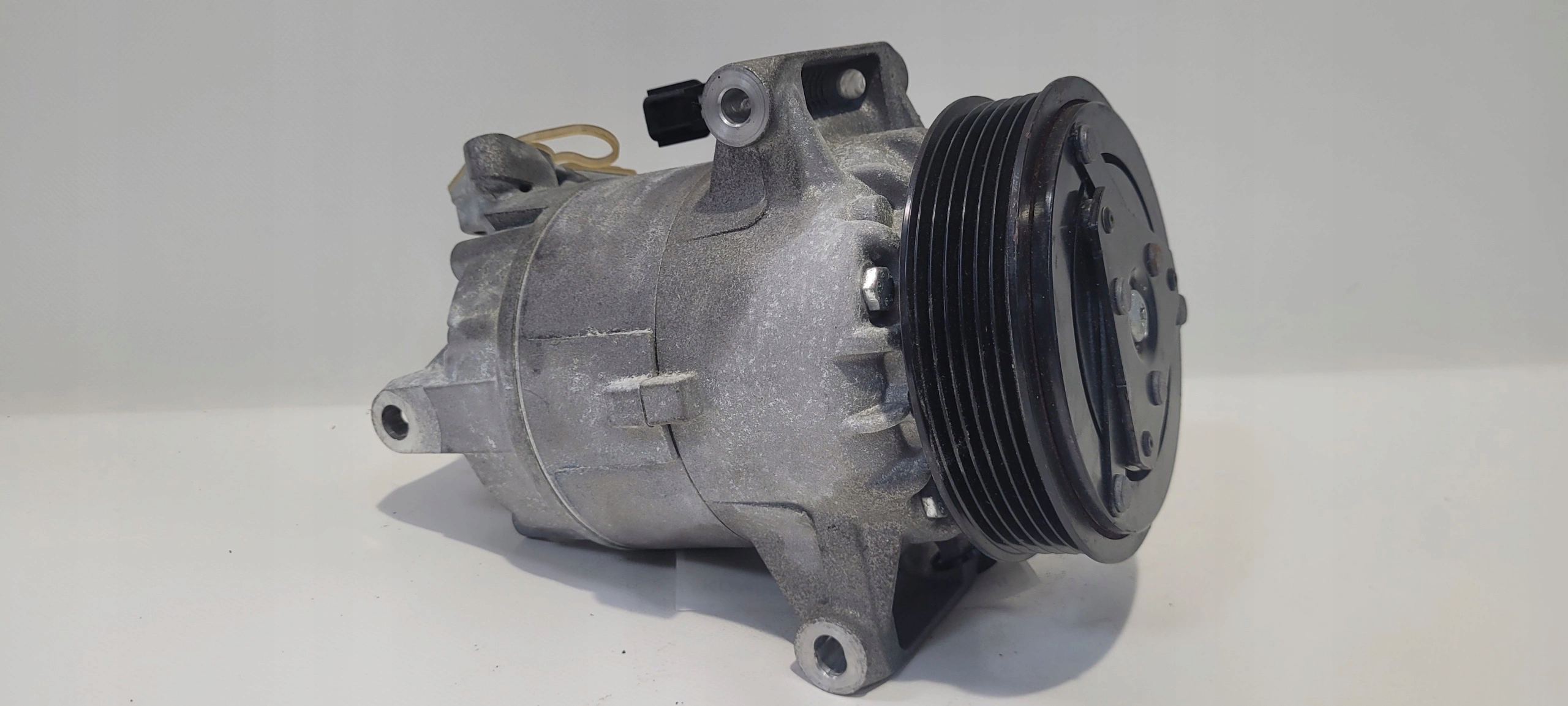 kompresor klimatizaci RENAULT OE 8200688814
