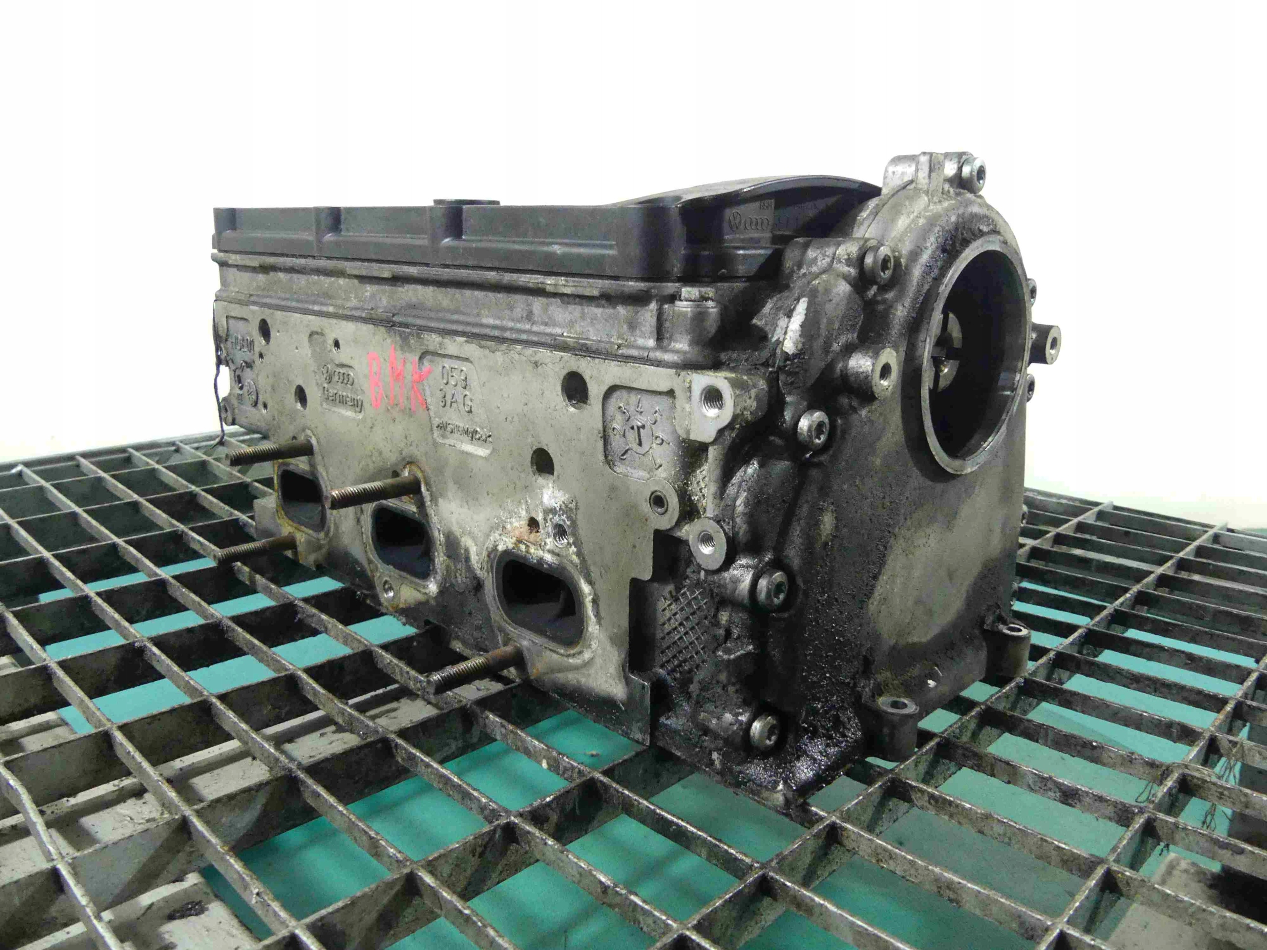 GŁOWICA LEWA AUDI A6 C6 BMK 3.0 TDI BMK