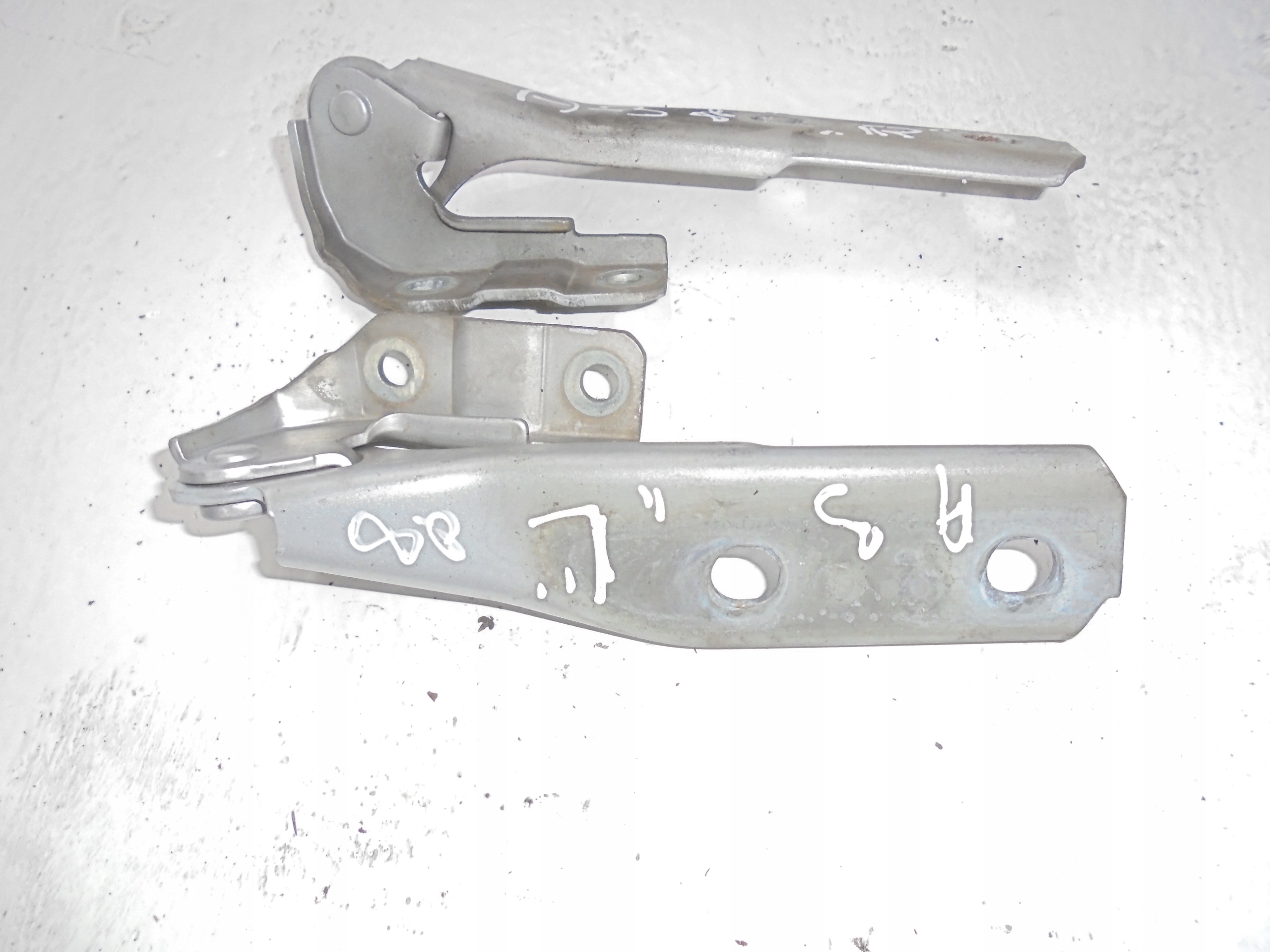 AUDI A3 8P hinge bonnet hinges right left