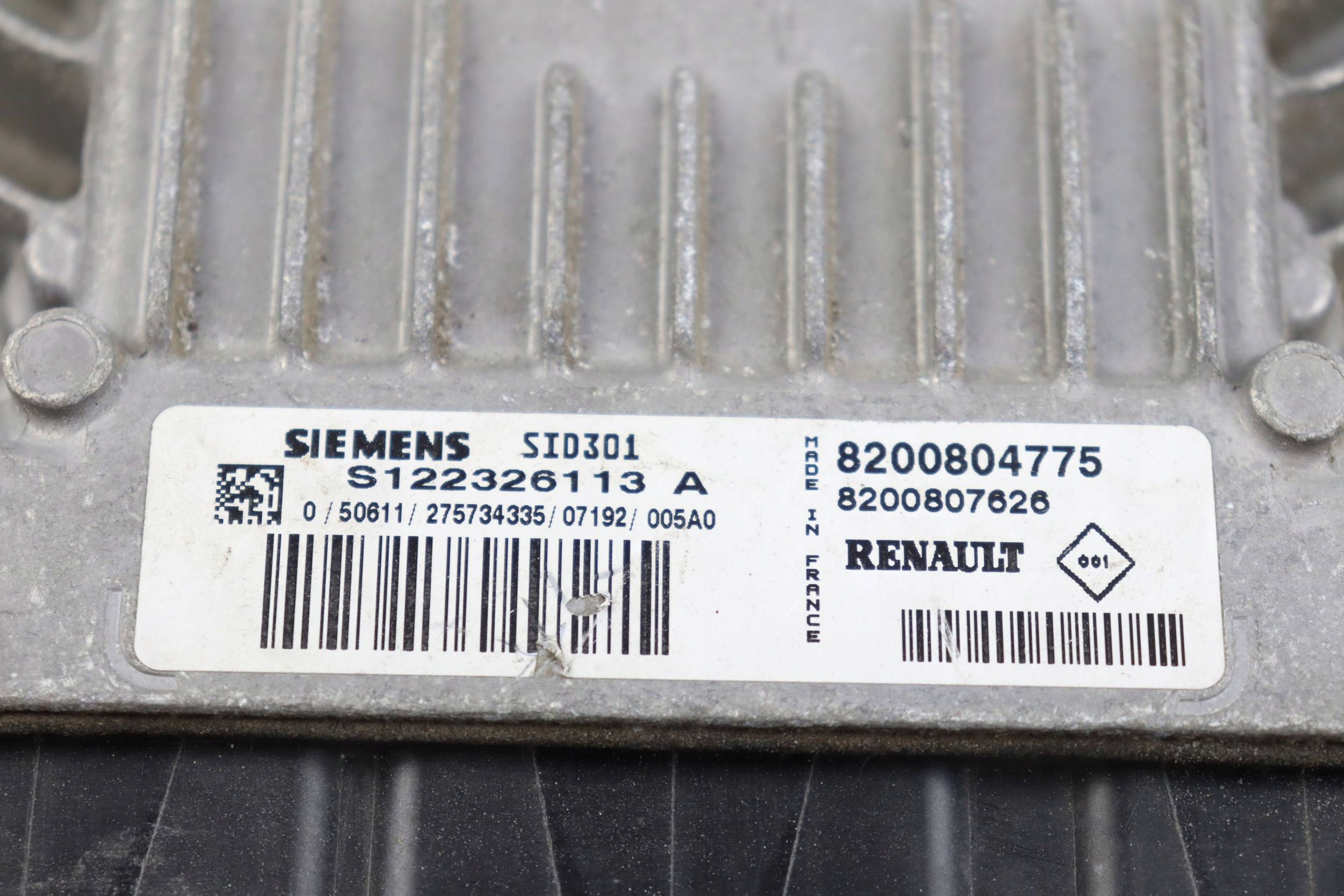 RENAULT MEGANE II computer control unit of the engine 1.5 DCI 8200804775 S122326113A