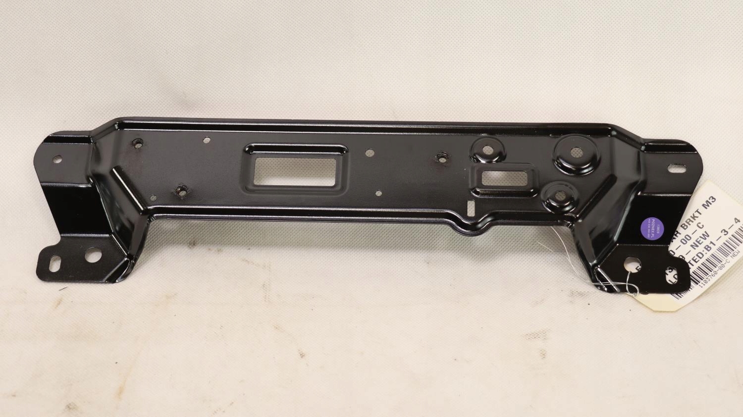 TESLA MODEL 3 MOCOWANIE RADARU HOMELINK PRZOD NOWE Installation side Front