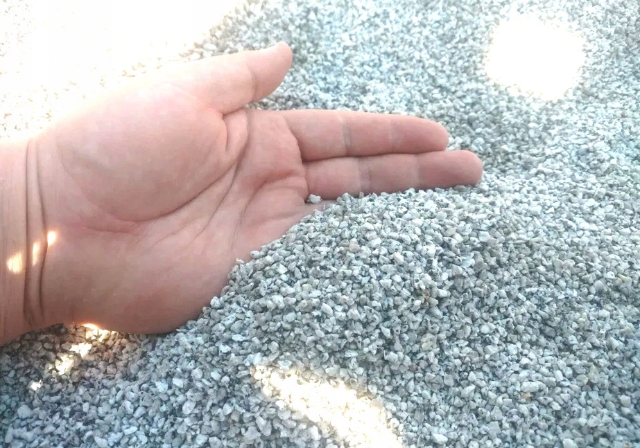 Grys Dalmatyńczyk Granit Szary 2-5 mm 1000kg, Tona, 49 Worków Na Palecie