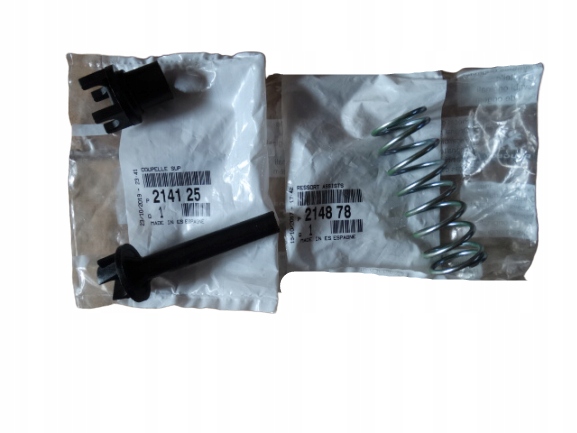 Plastiki +sprężyna pedału sprzęgła 214125 BERLINGO