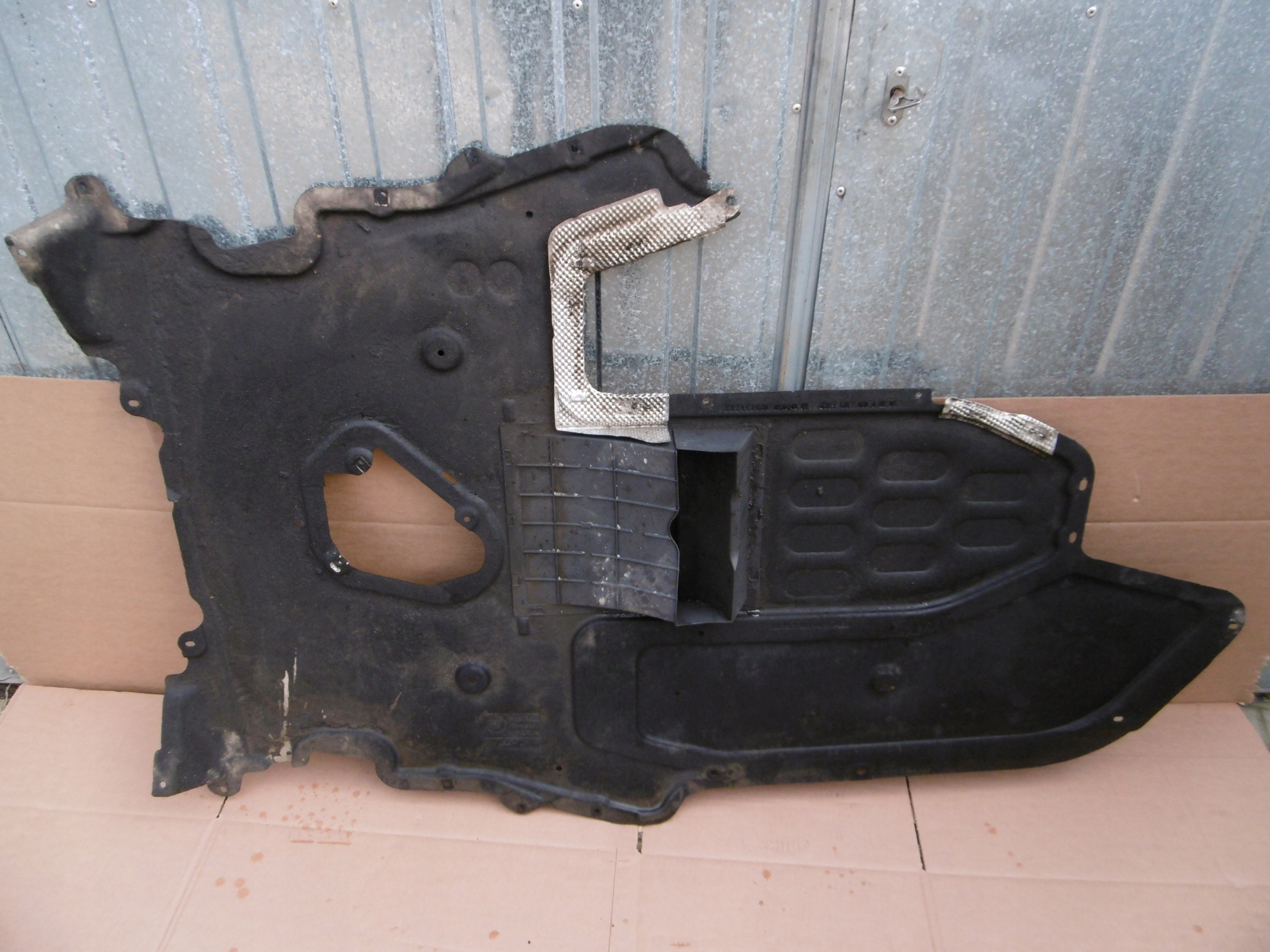 7180521 - Крышка коробки передач bmw e60 e61