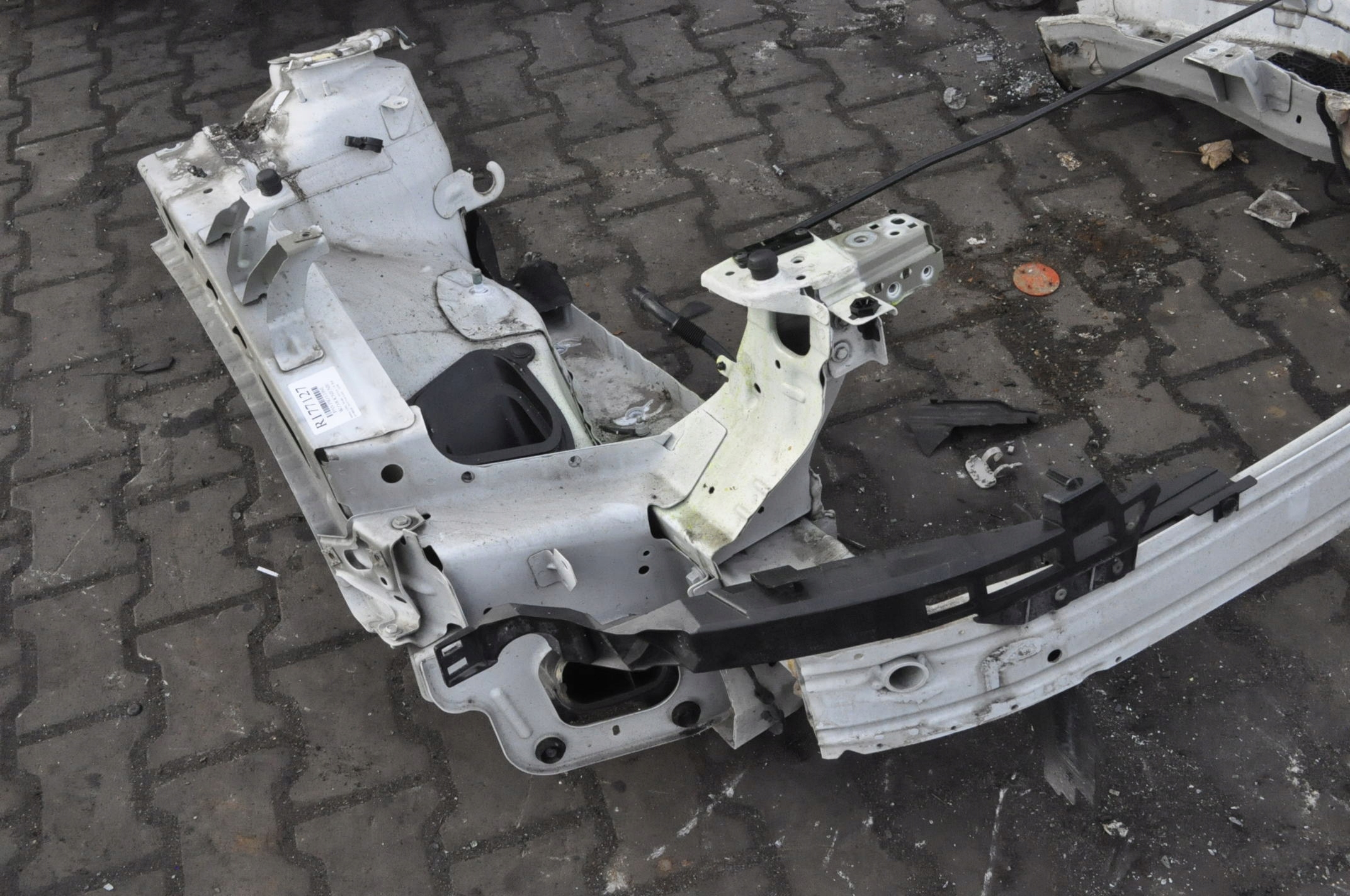 OPEL ASTRA J IV PAS PRZEDNI WZMOCNIENIE GTC Producent części Opel OE