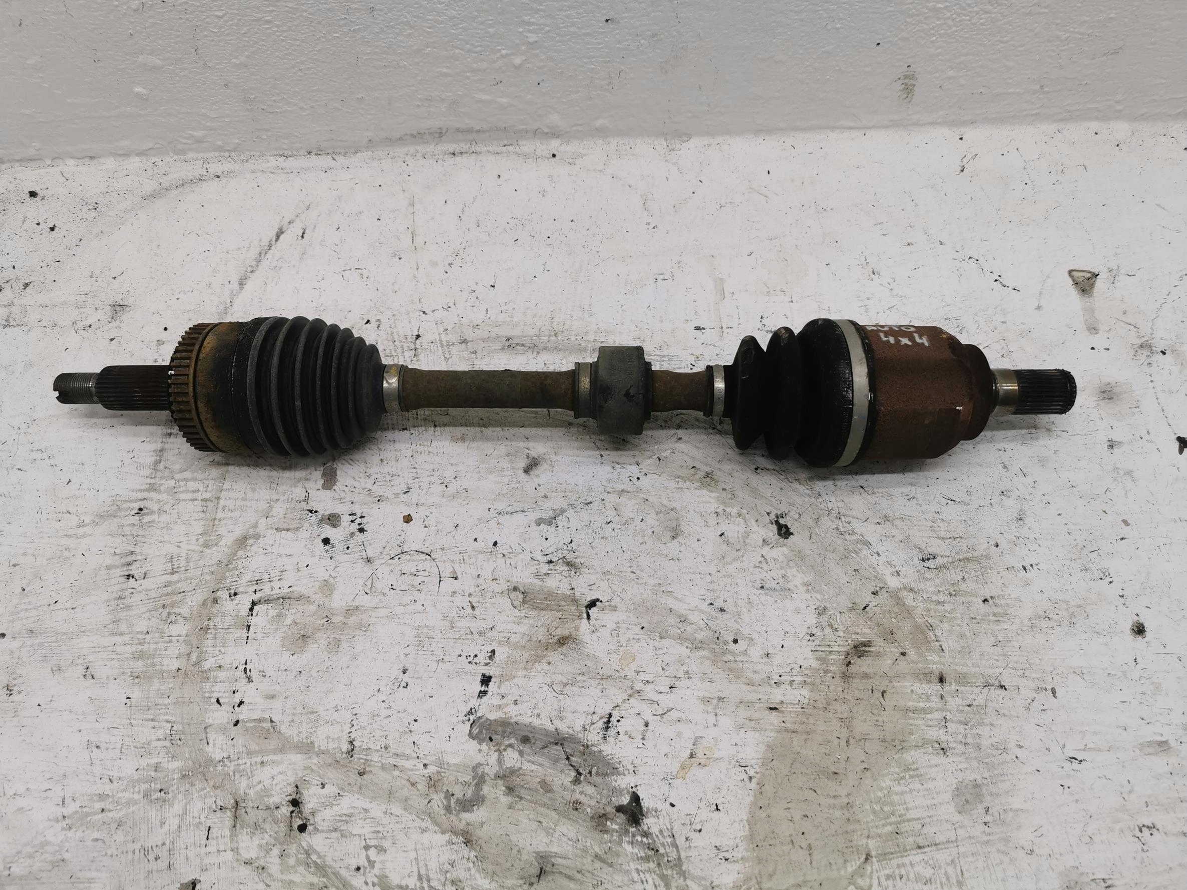 semi-axis short. left front HYUNDAI IX35 2.0CRDi 183KM