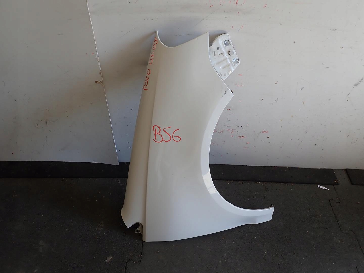 fender front front right VW POLO IV LIFT 2005-2008