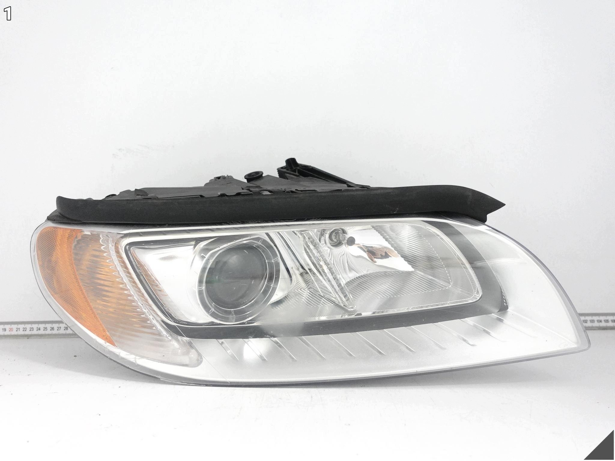 VOLVO S80 II V70 III XC70 07-12 light XENON + LED positioning right front EU