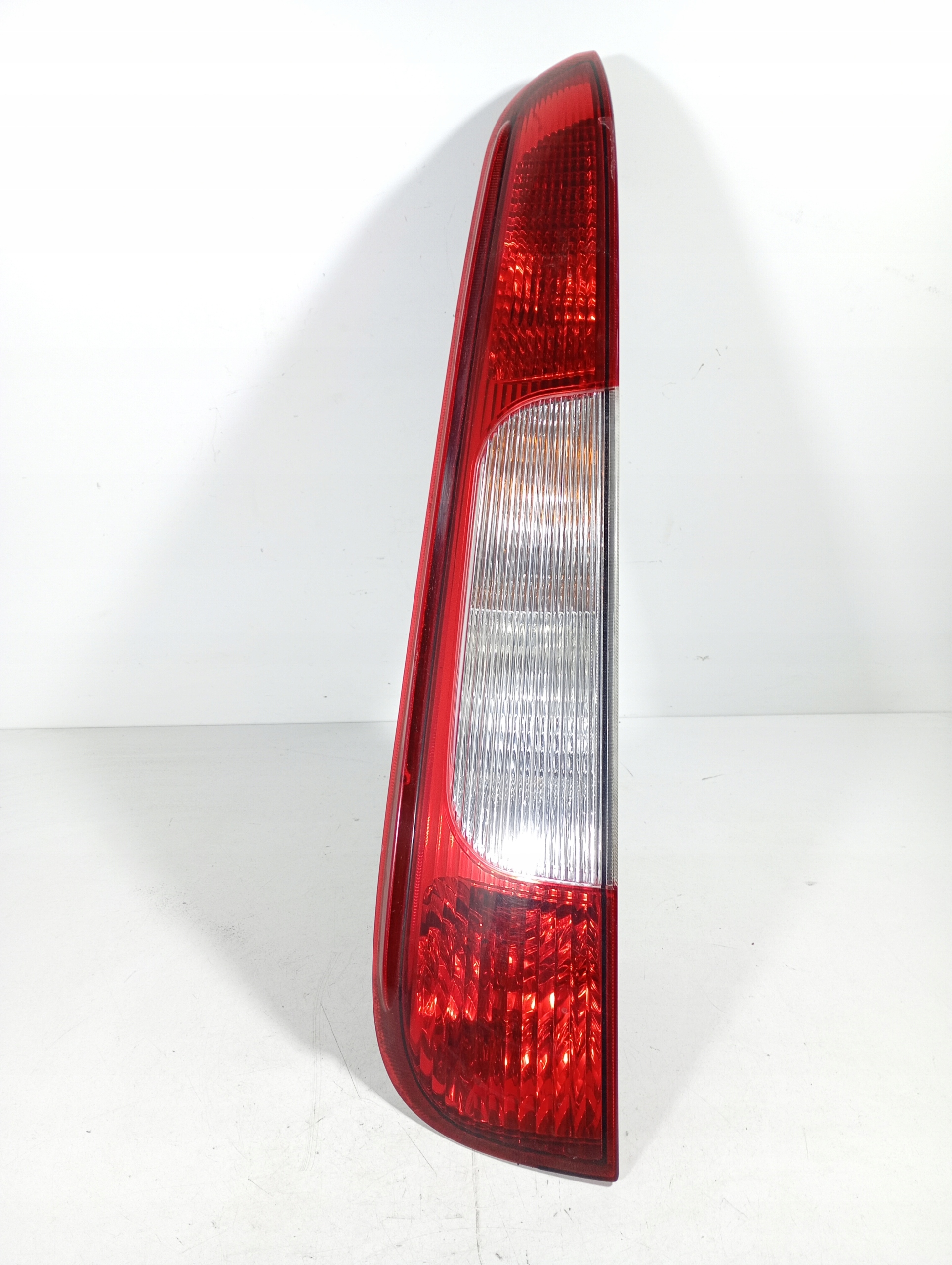 FORD FOCUS CMAX MK1 03-10 light left rear rear part