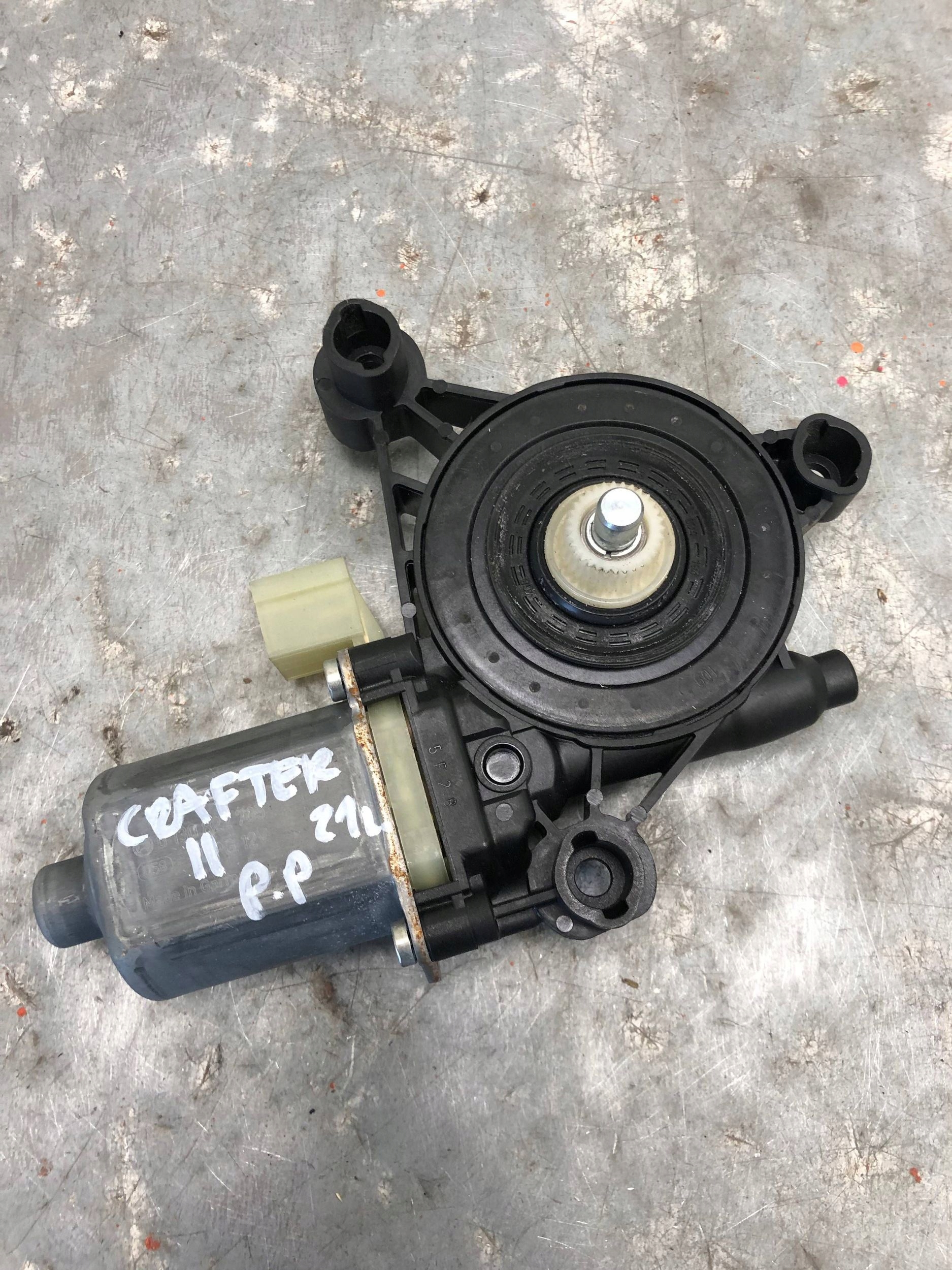 mini motor windows right front VW CRAFTER II 8W0959801
