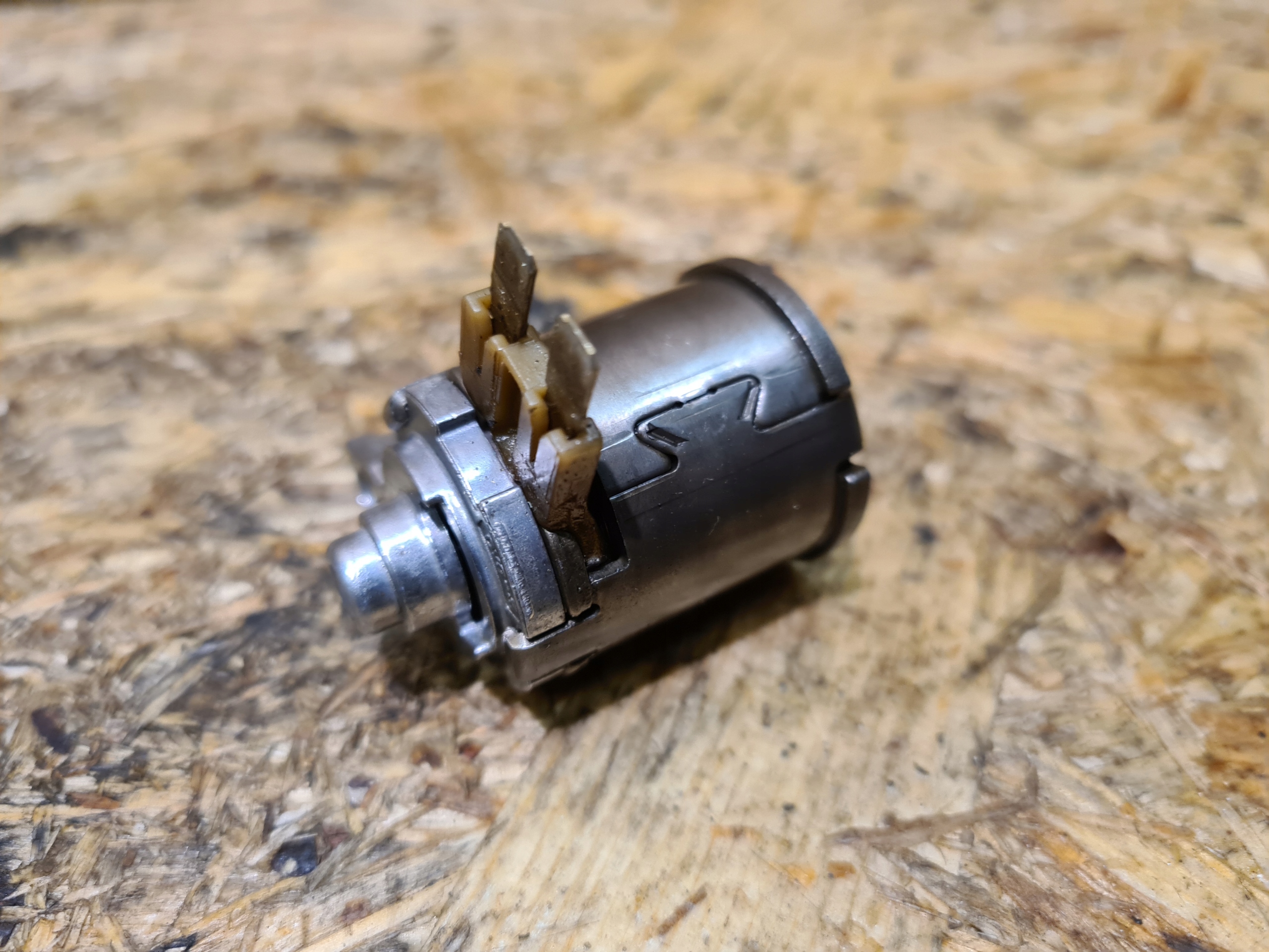 Соленоид клапана VBS N471 N472 AUDI S TRONIC