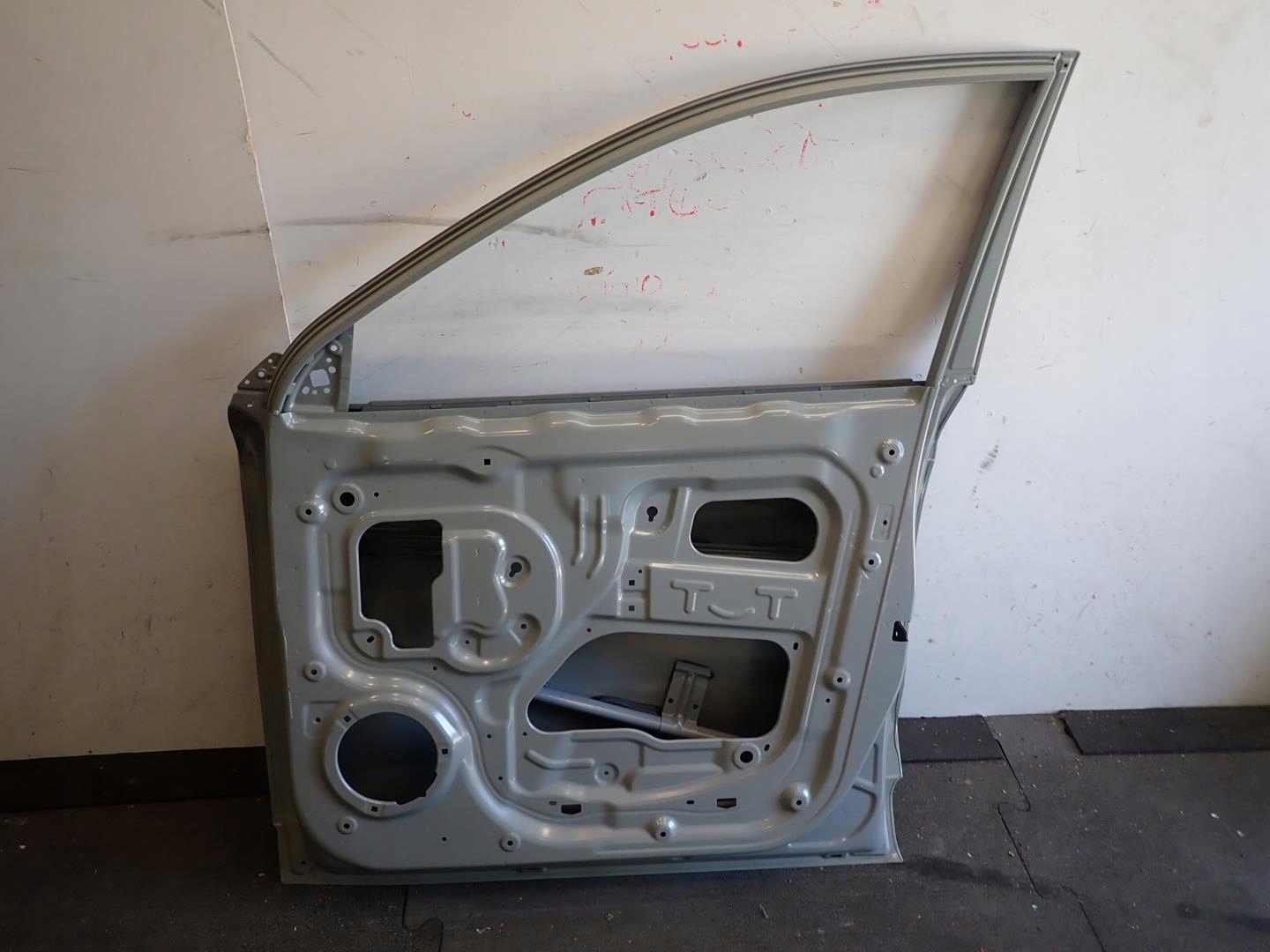 door front front right MG ZS 2017- new orginal