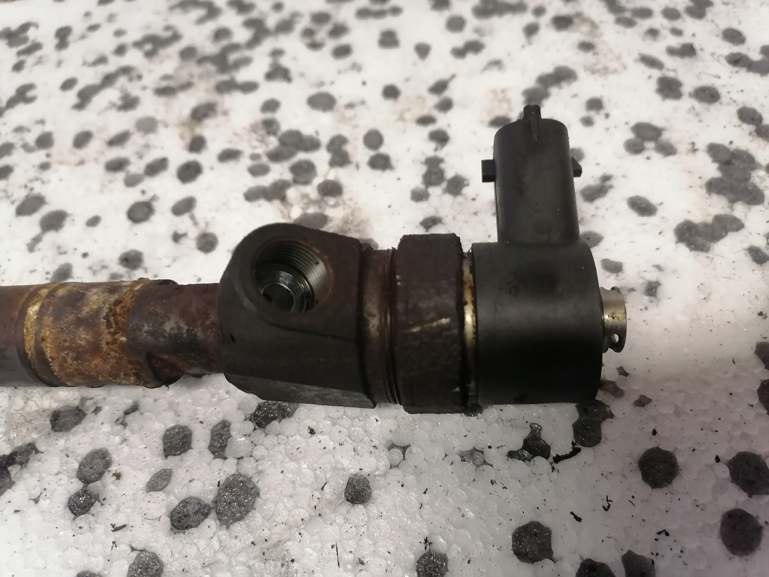 injector OPEL 1.9 CDTI VECTRA ASTRA 0445110243