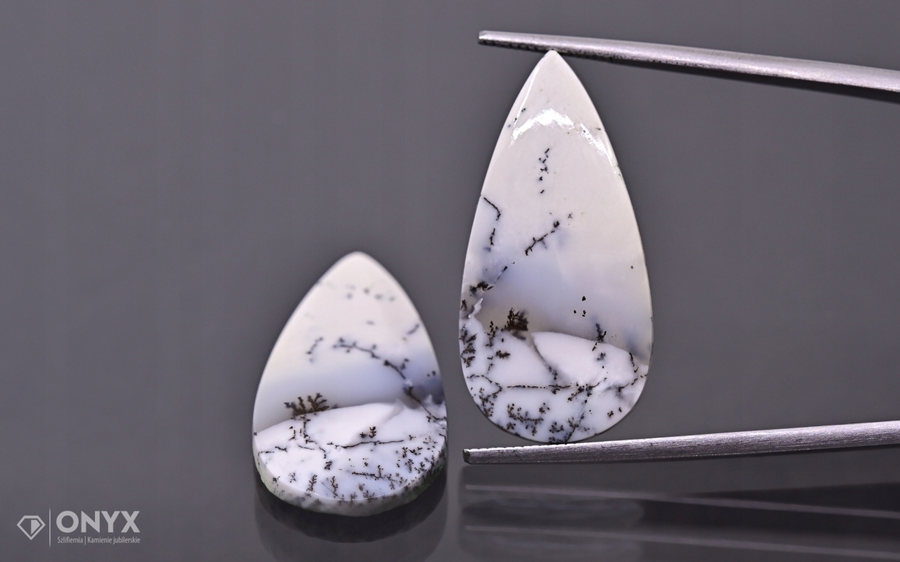 Dendritový achát z Turecka konvexní mělký Pár slza