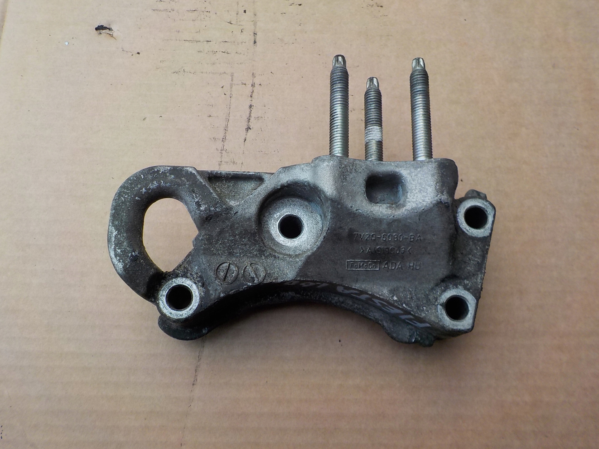 engine mount ford fiesta mk7 1,6 tdci 2010r 7V2Q-6030-BA