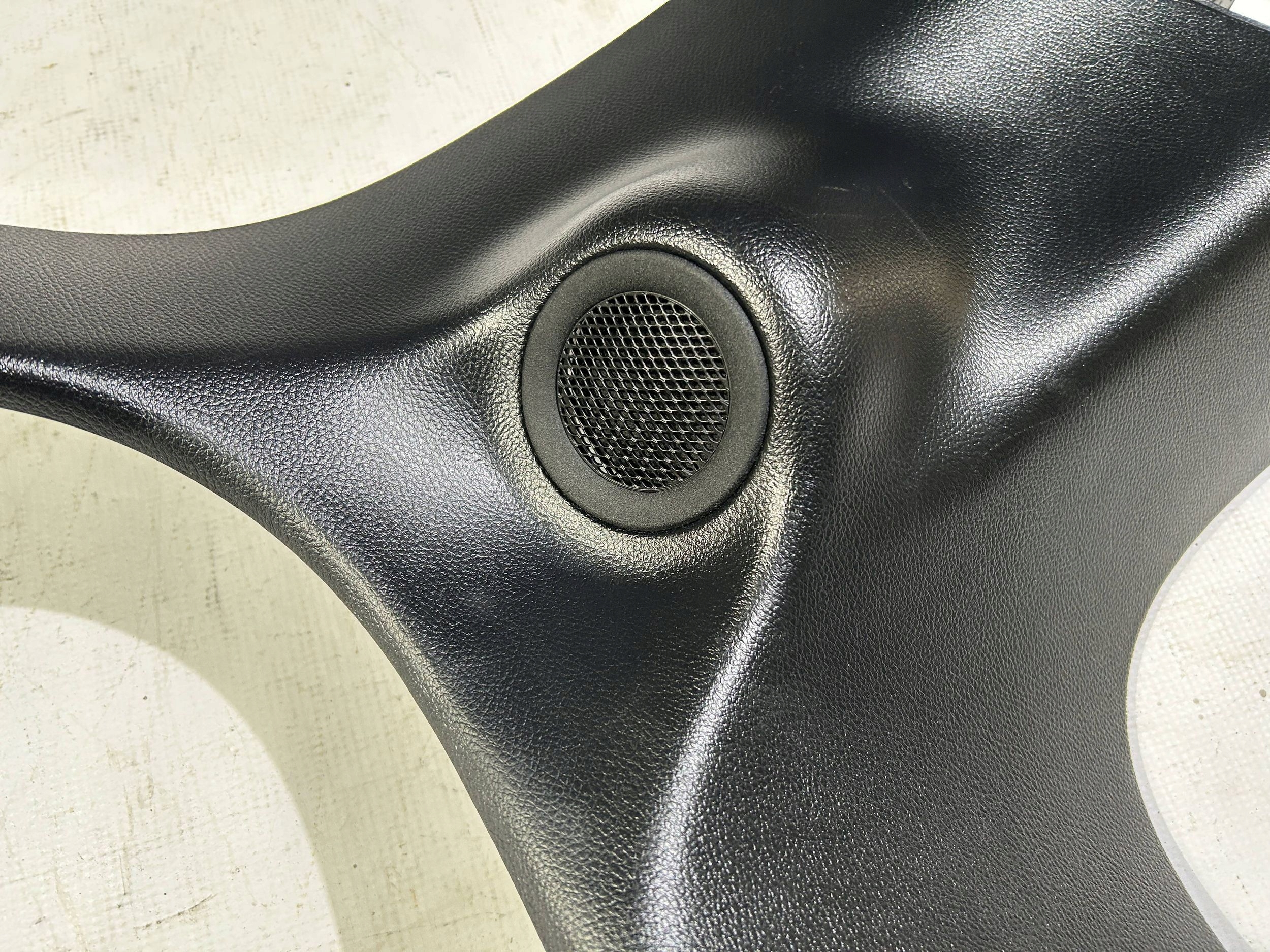 side slupka D cover left Jeep Grand Cherokee 2011r