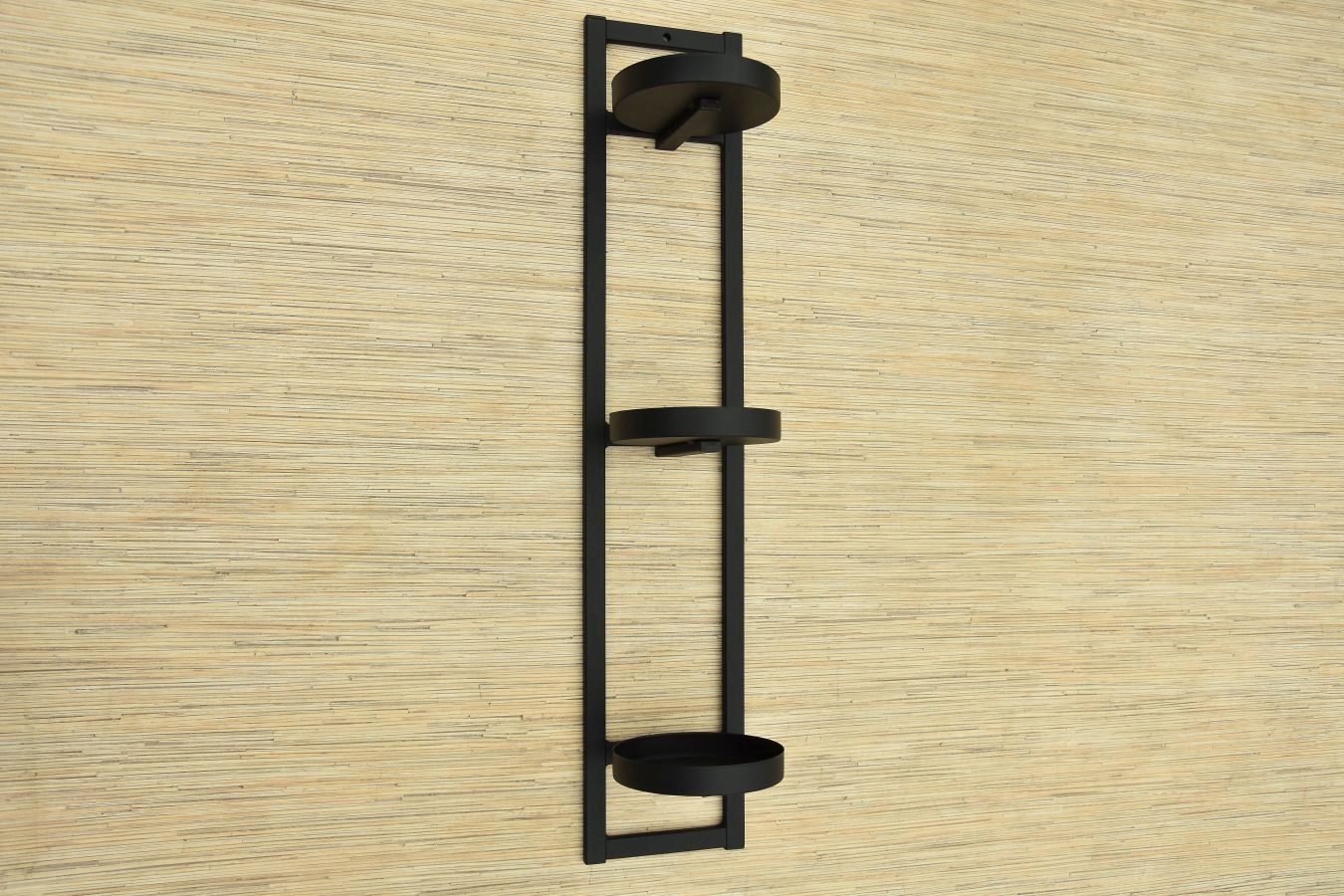 

Potrójny Kwietnik Ścienny Metalowy Na Kwiaty